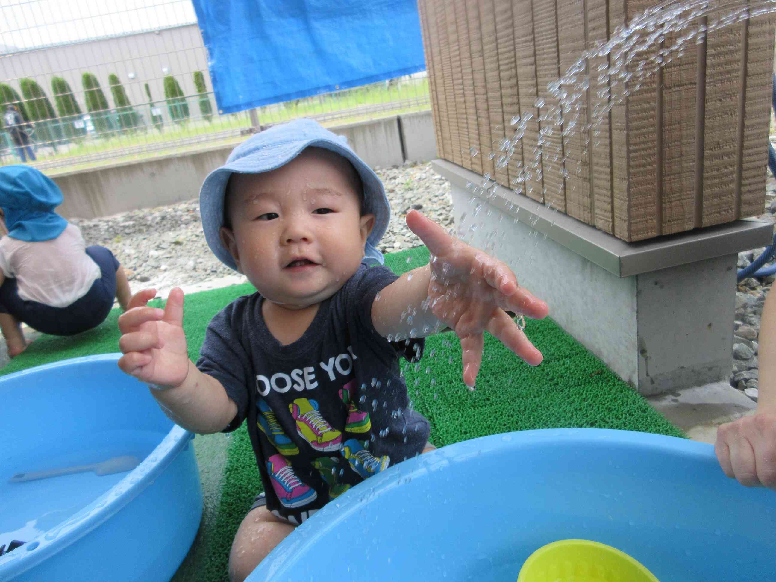 水あそび始まったよ！