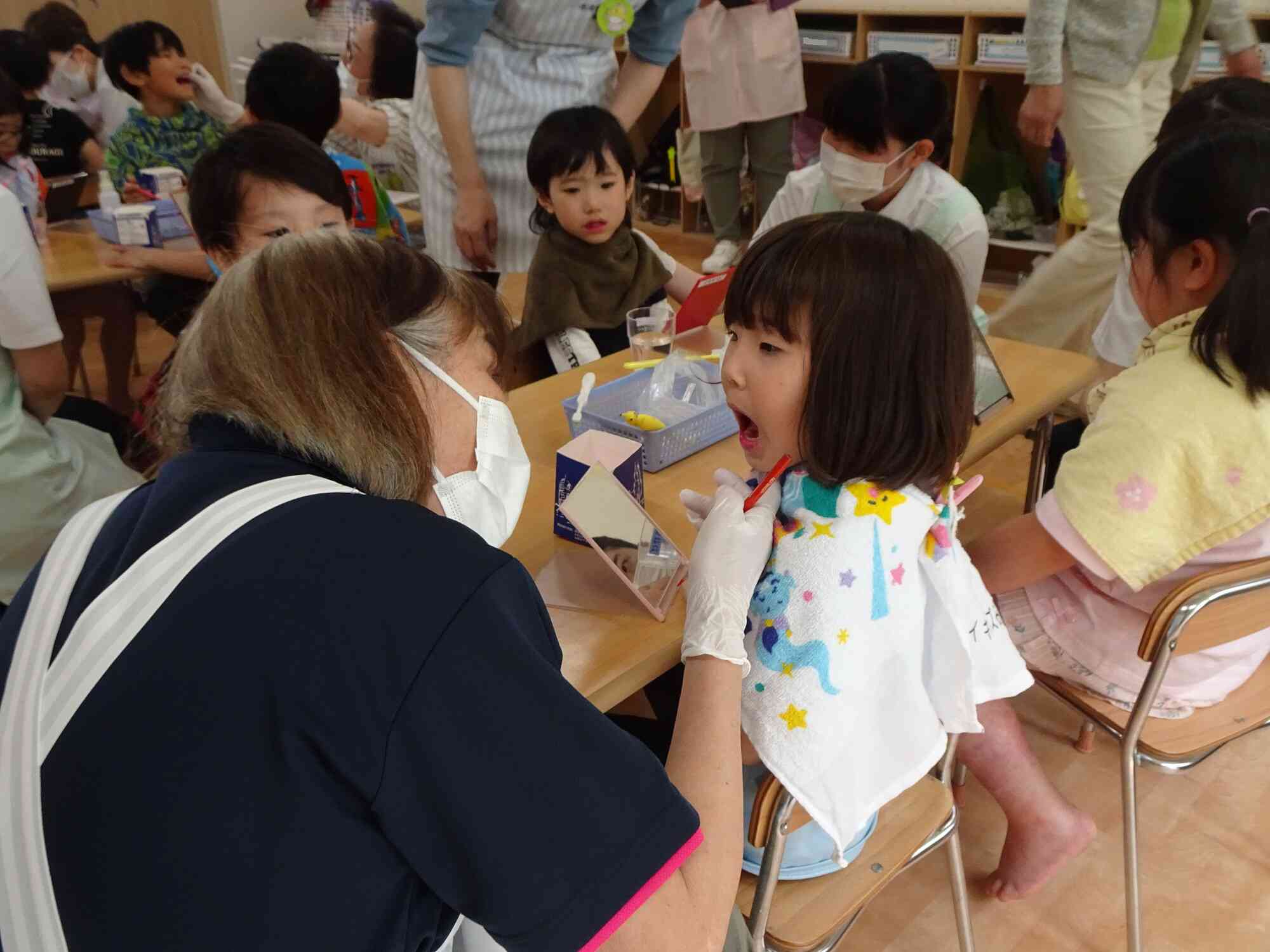 歯がピンクに!