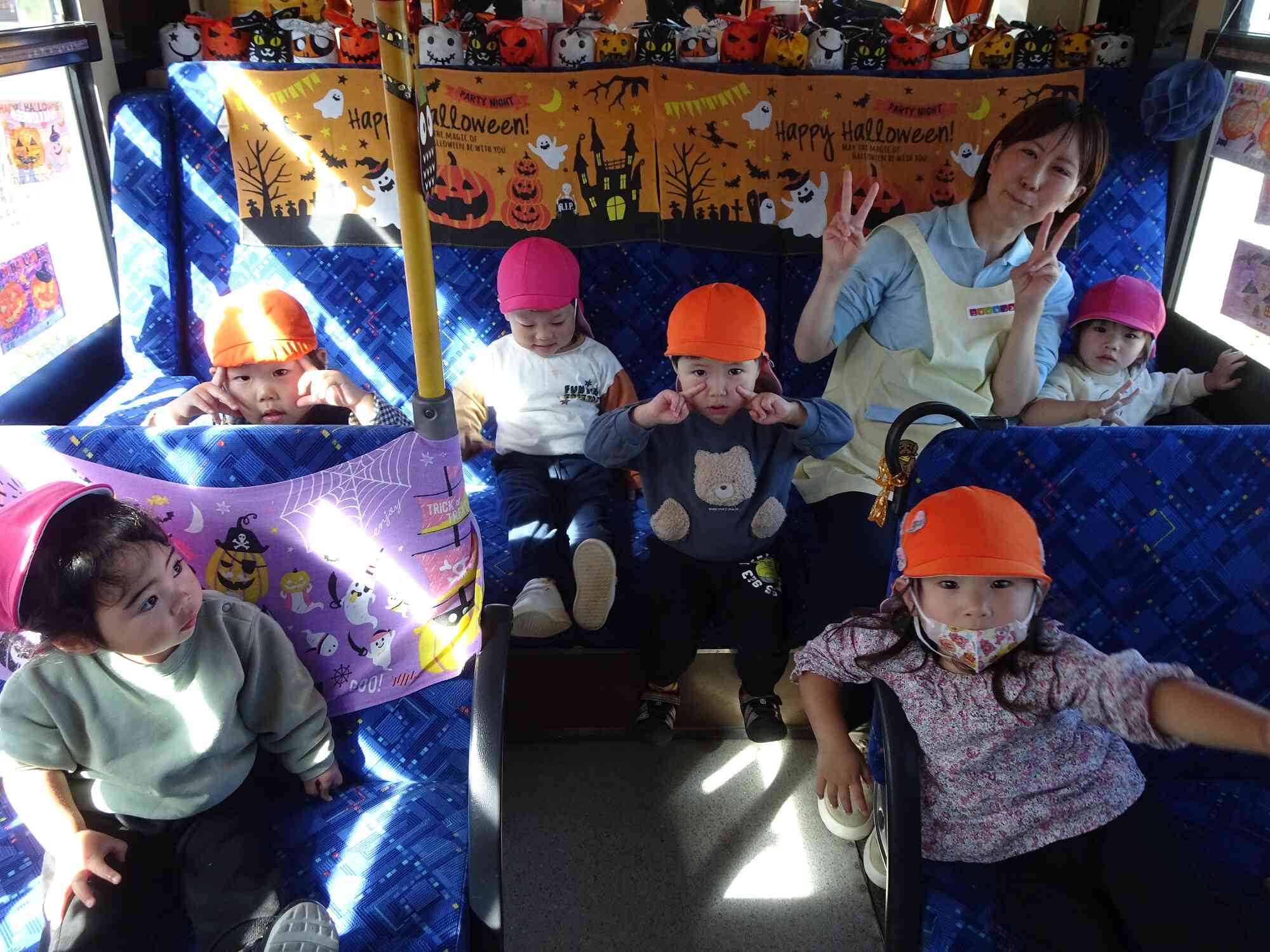 ハロウィンバスみーつけた！