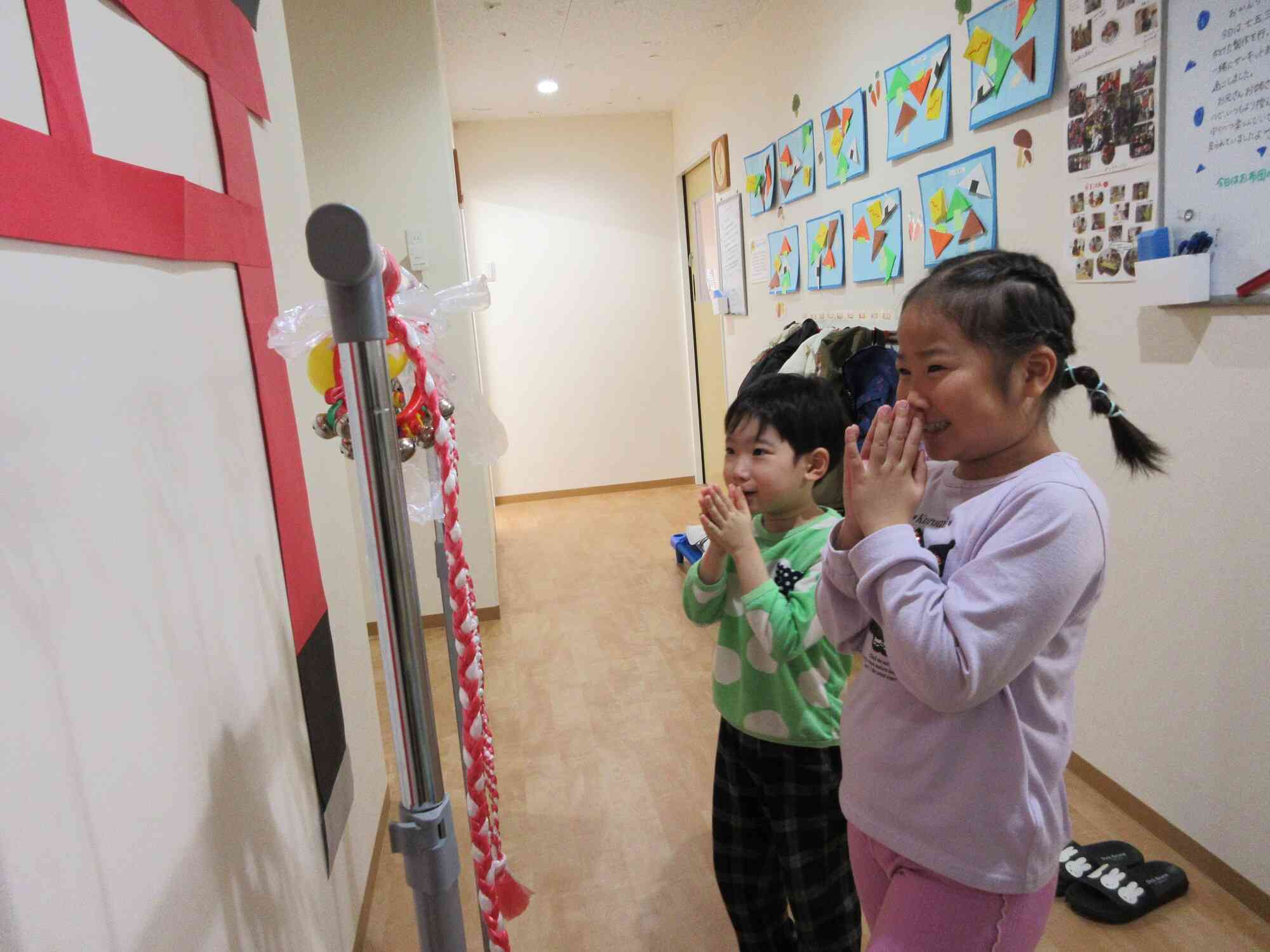 みんなでお参りします