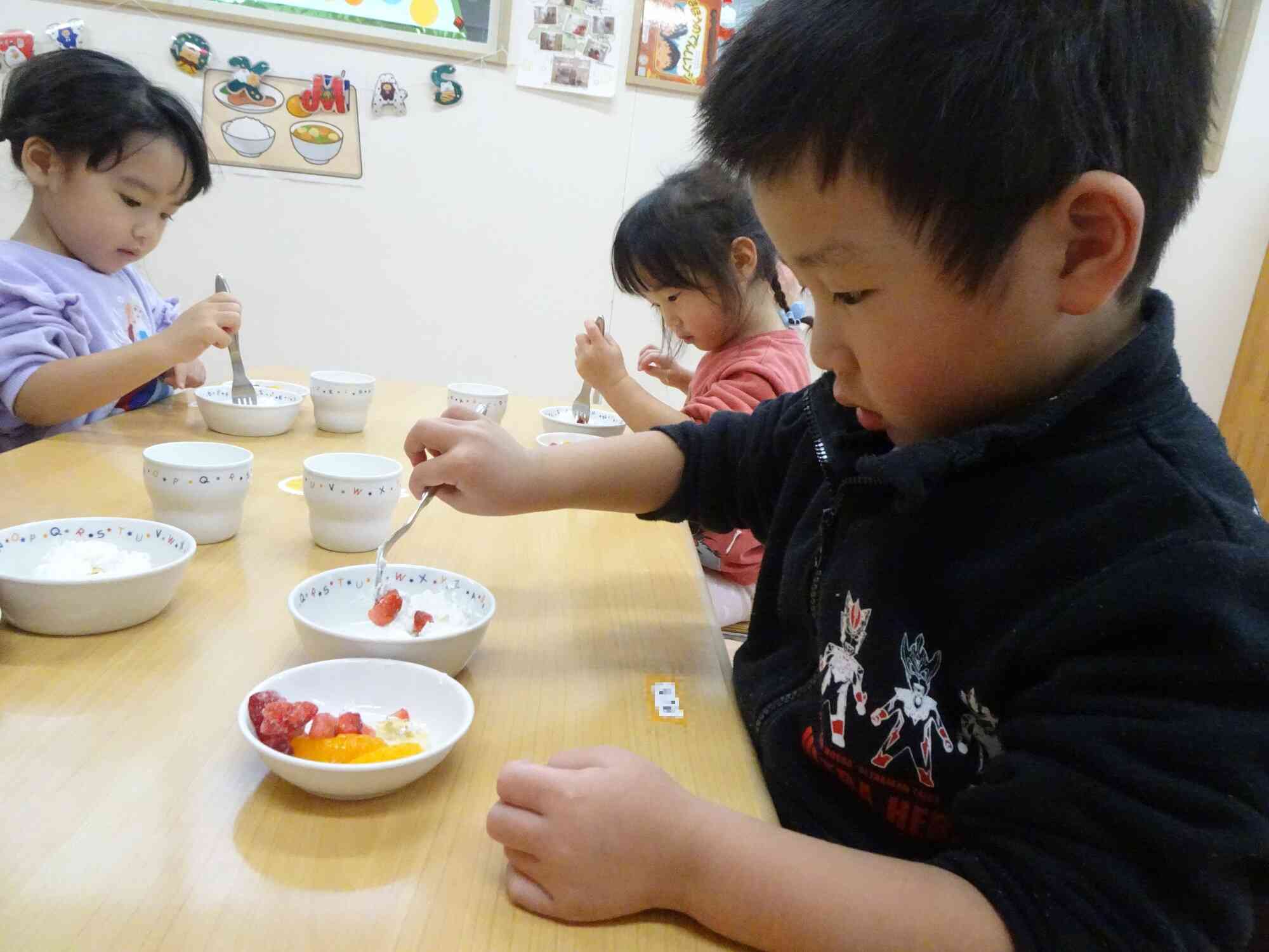 クリスマスケーキ作り~うさぎ組~