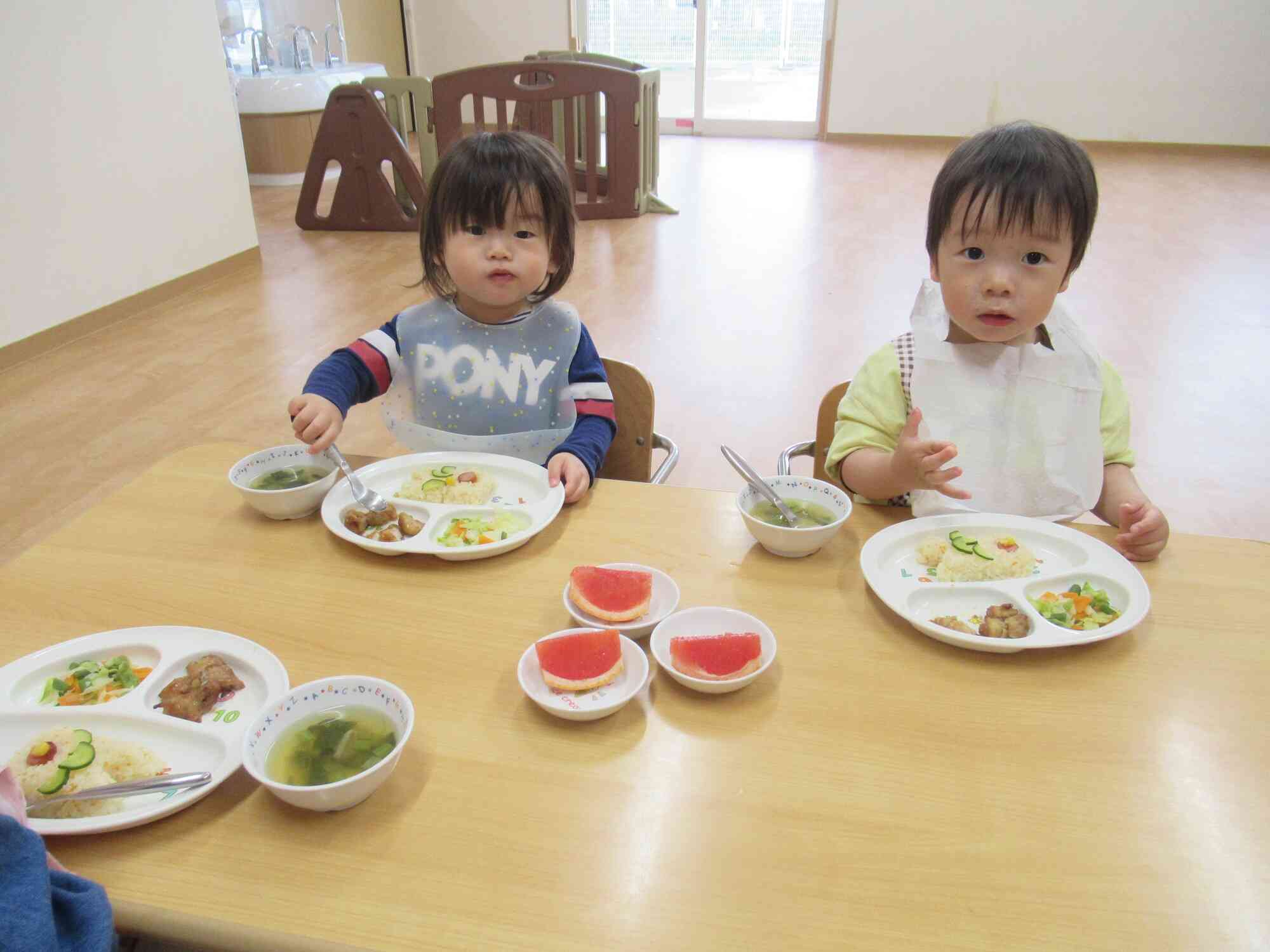 みんなで食べるよ