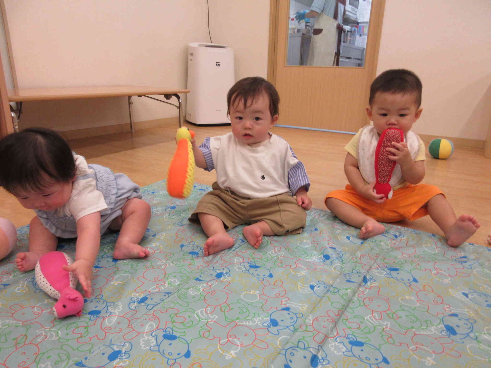 仲良しひよこ組♡（0歳児）