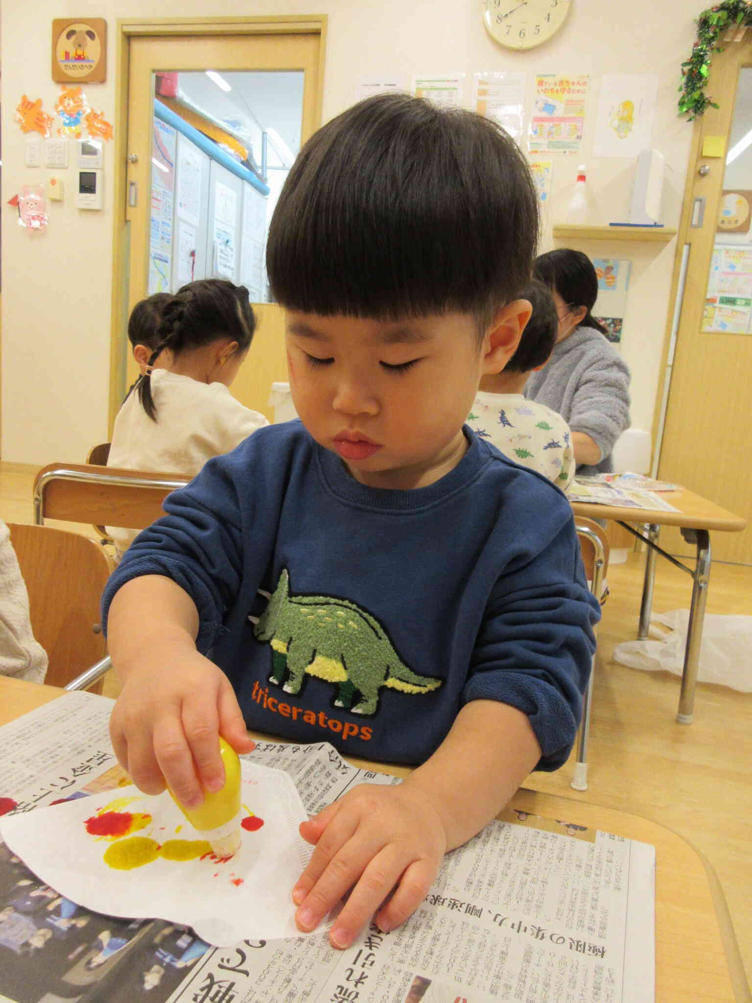 滲み絵は書初めに飾る梅の花になります♬