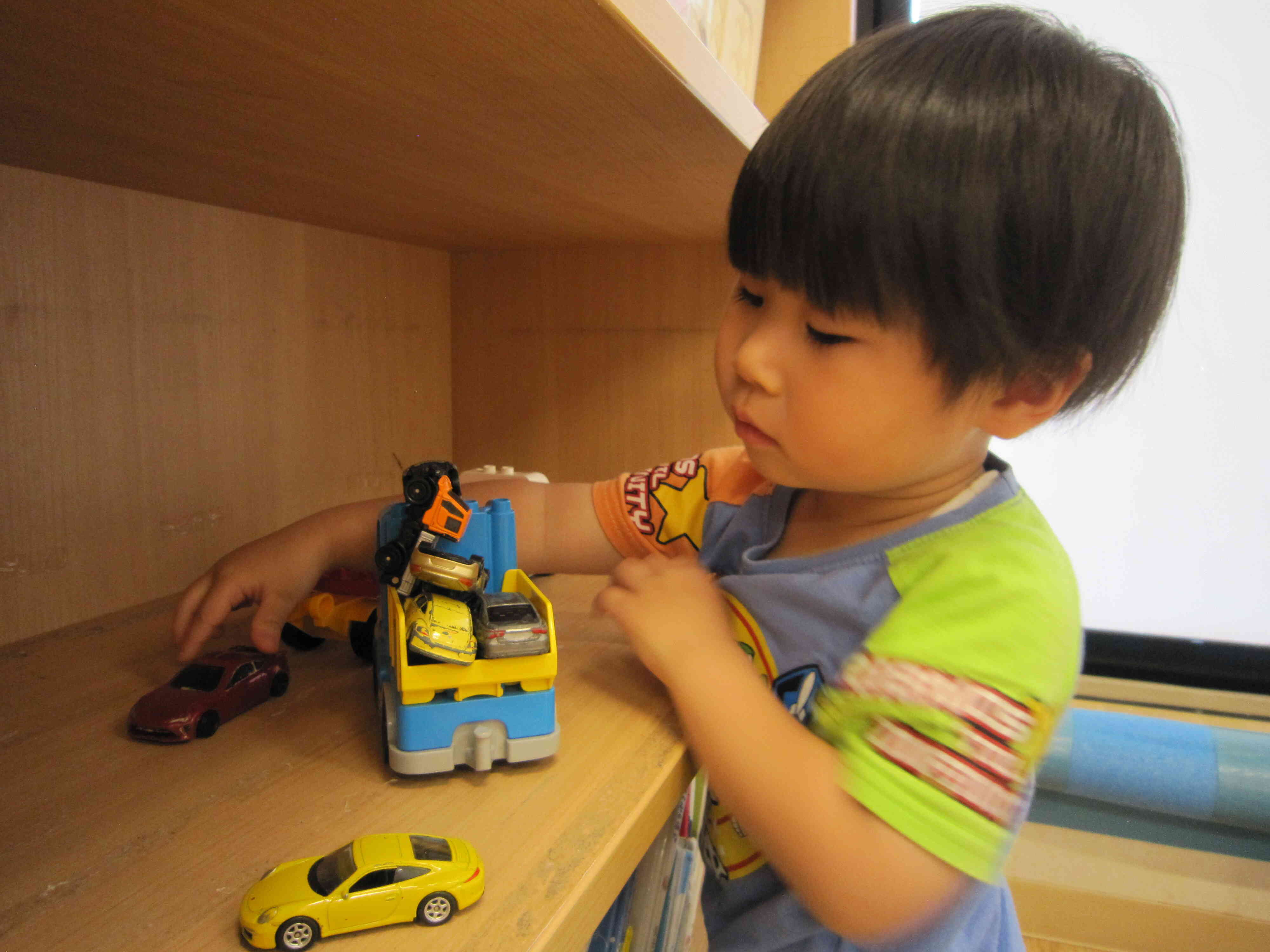じっくり室内遊び（うさぎ組　2歳児）②