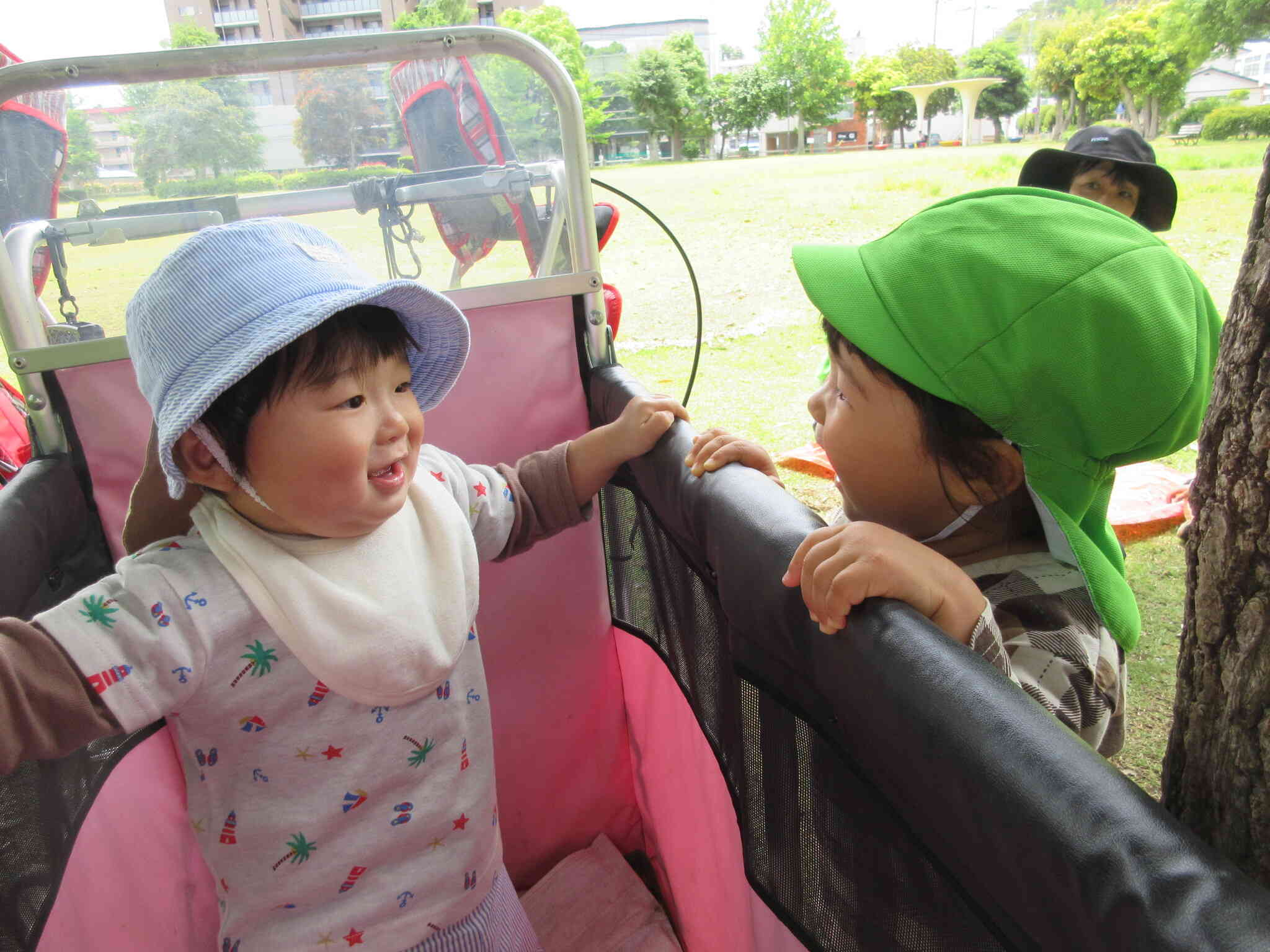 ひよこ組の様子②（0歳児）