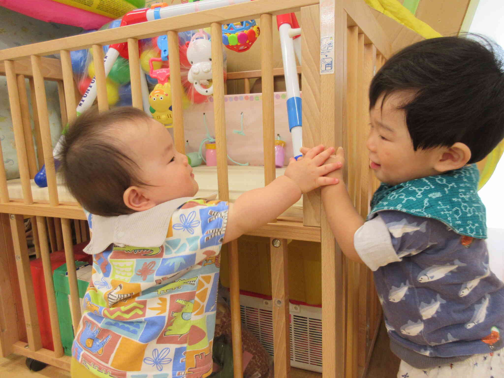 仲良しひよこ組②（０歳児）