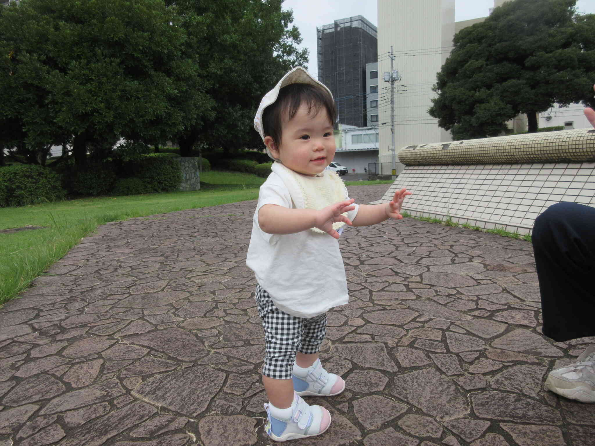 ひよこ組ページ ひよこ組の様子①（0歳児）｜ニチイキッズ水戸保育園｜ニチイキッズ