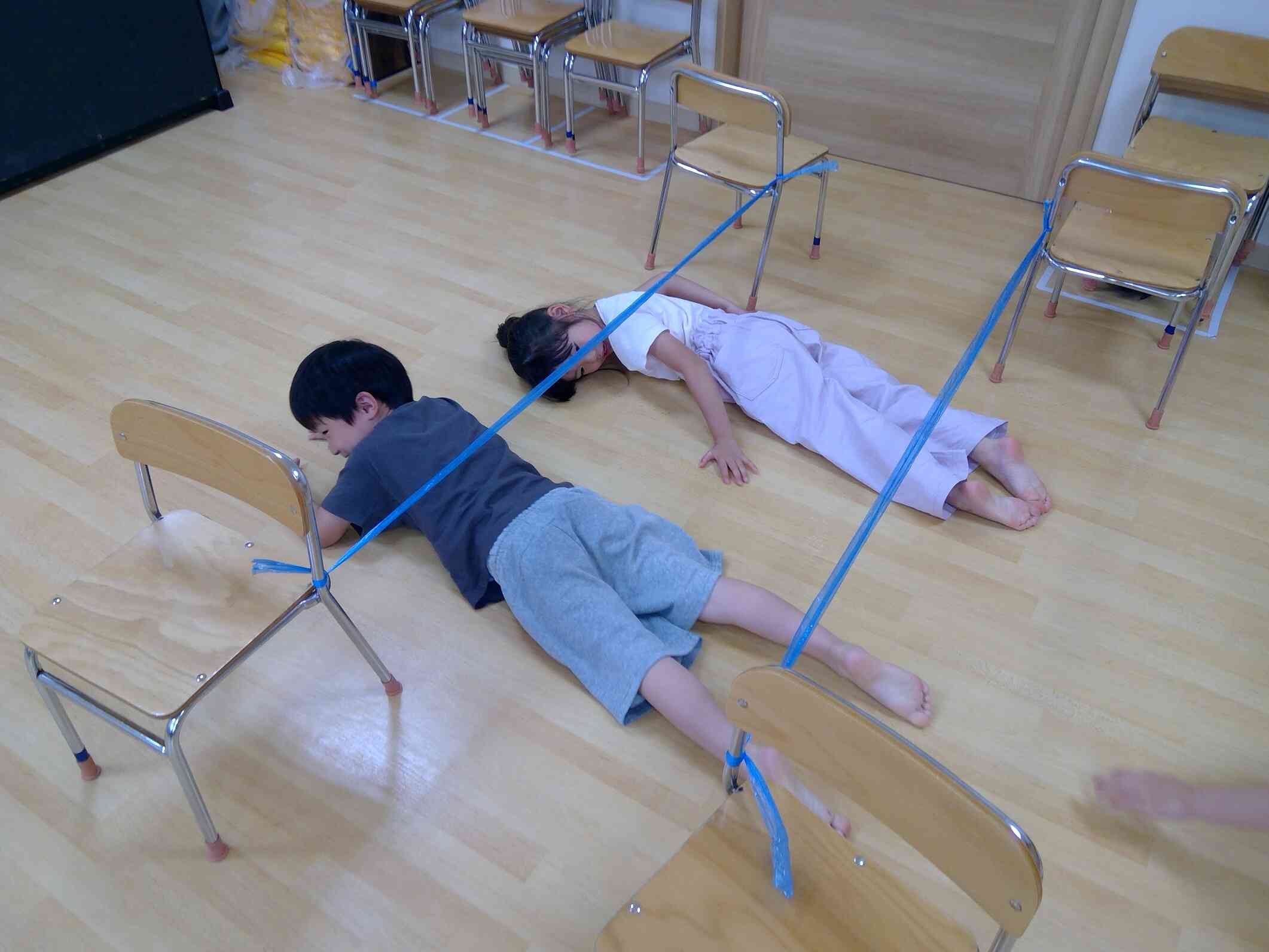 すずらんに当たらないように…