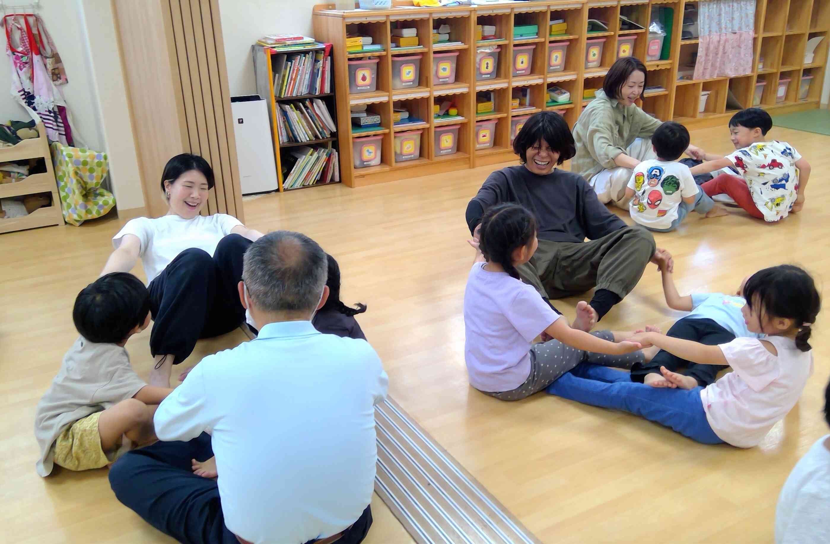4人組でお舟はぎっちらこ！