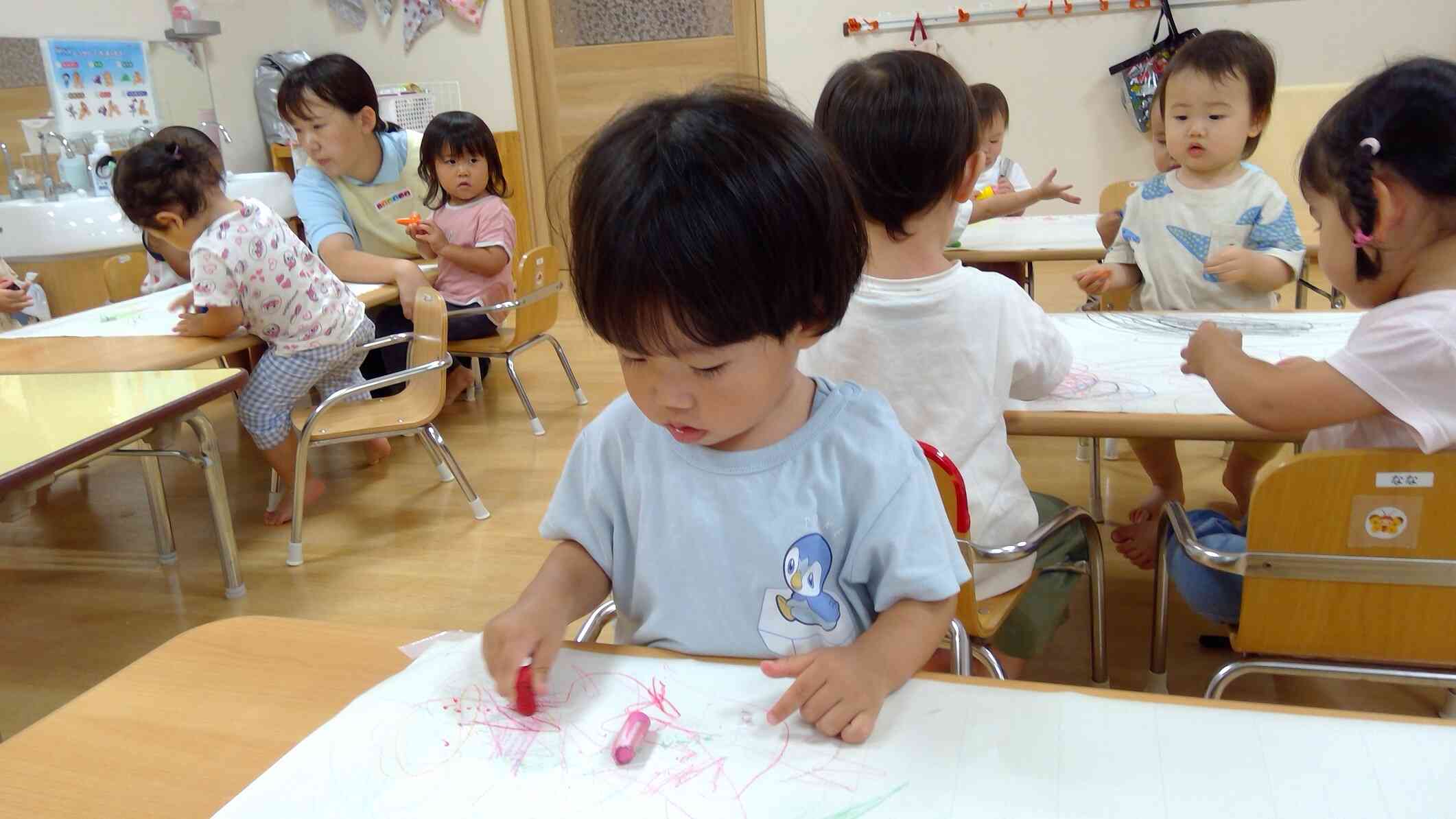 お絵描き（1歳児）