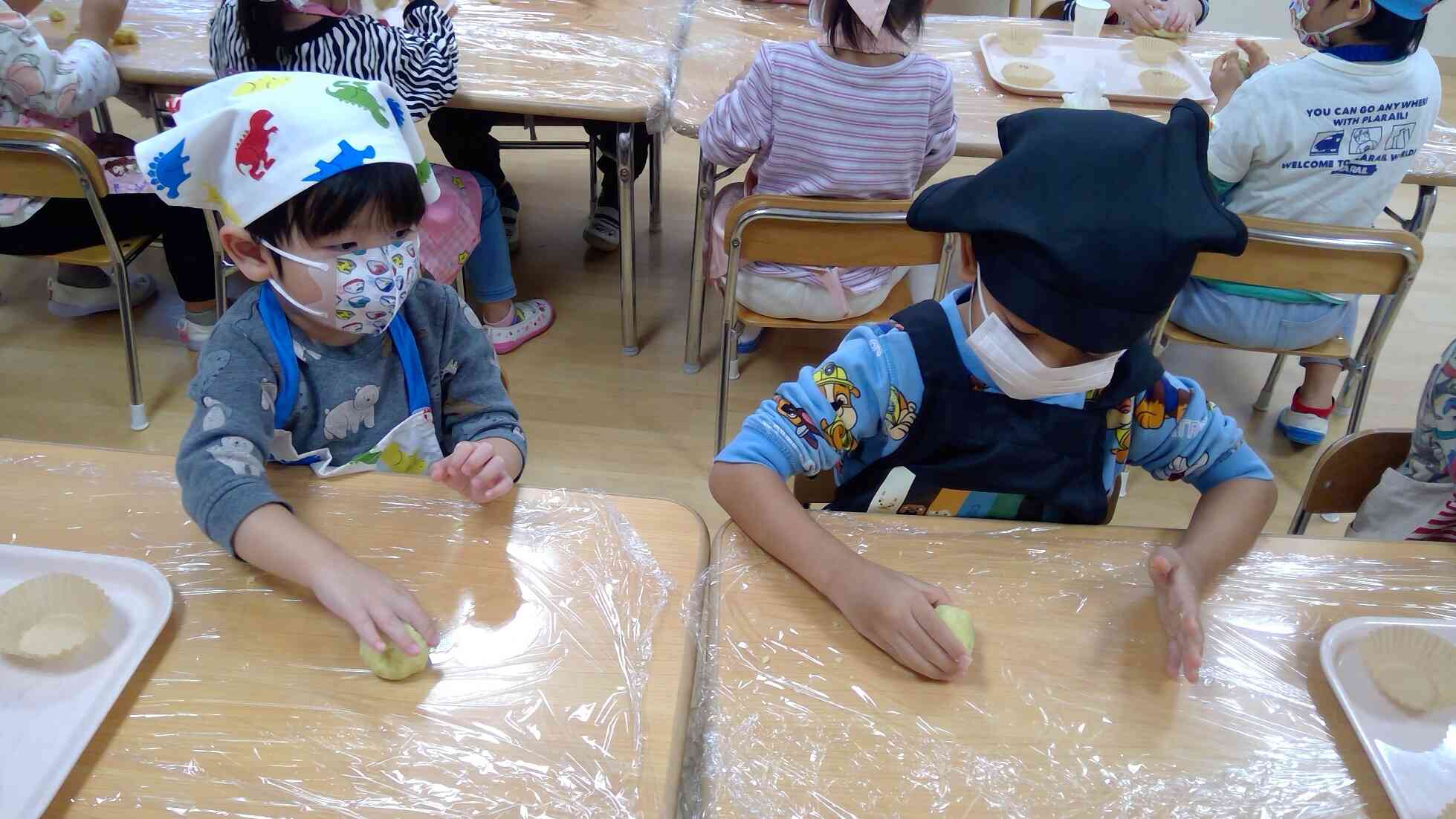 職人の手つきです