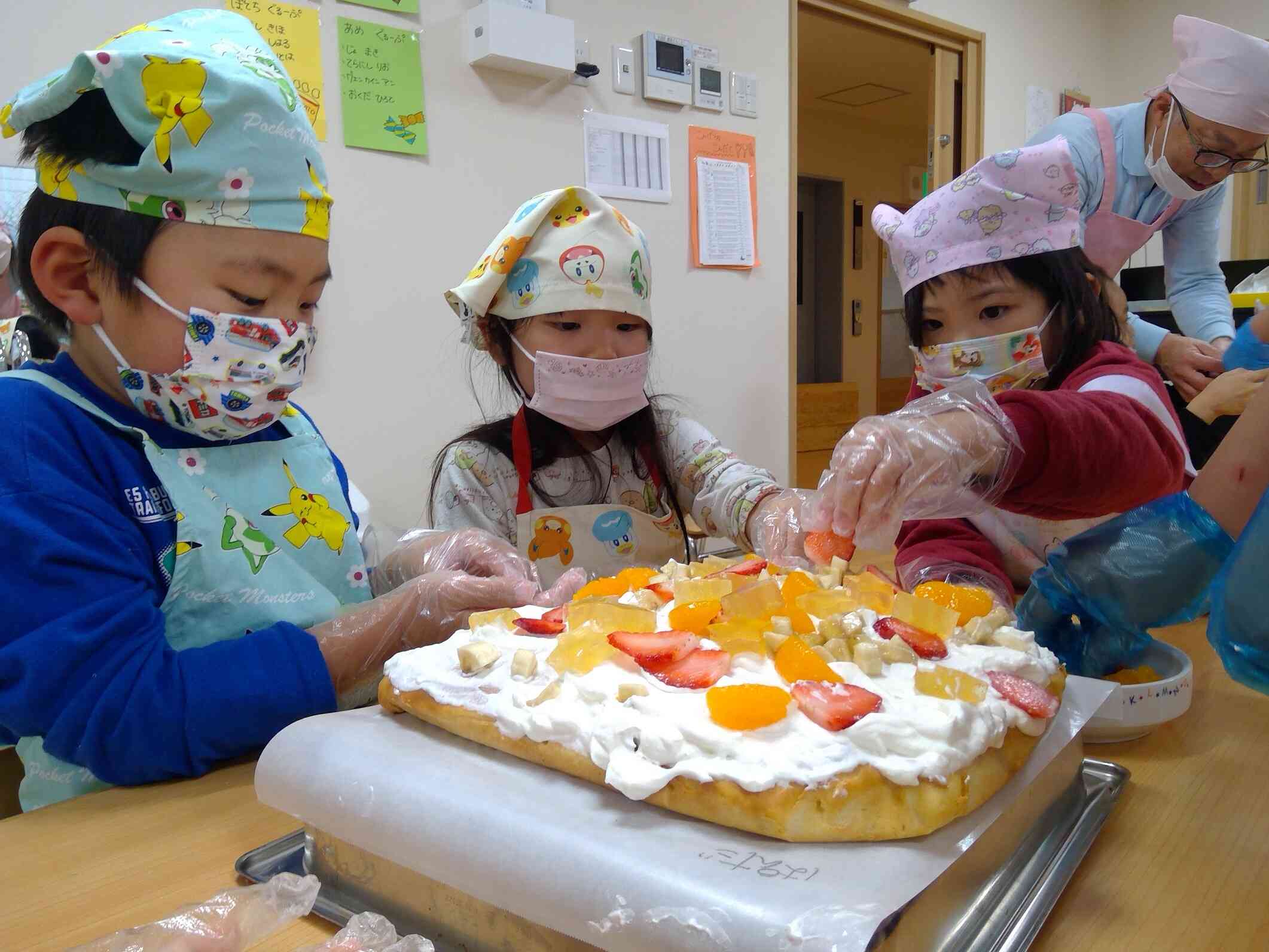 【食育】クリスマスケーキを作ったよ♪