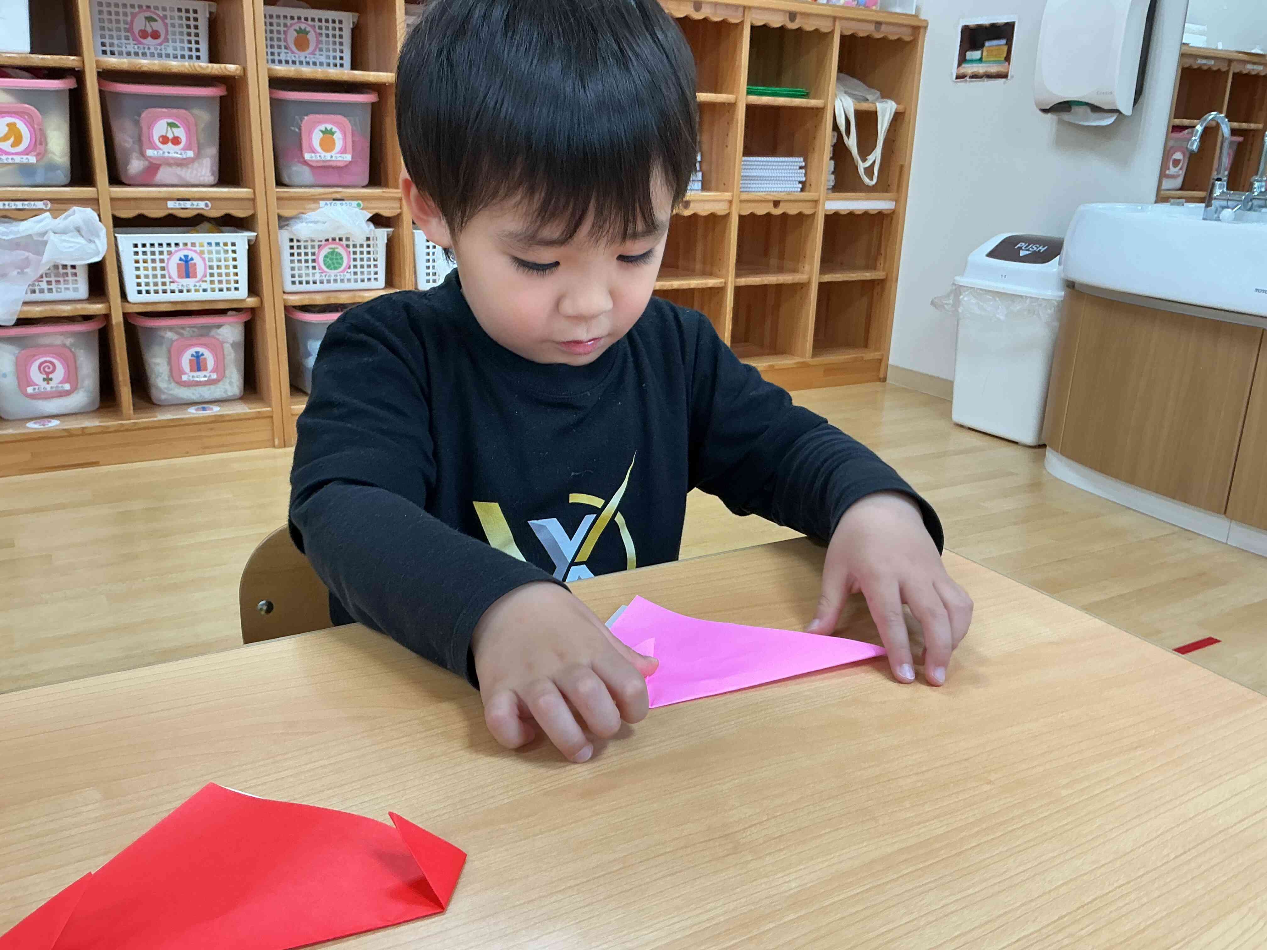 製作〜いちご〜 (3歳児)