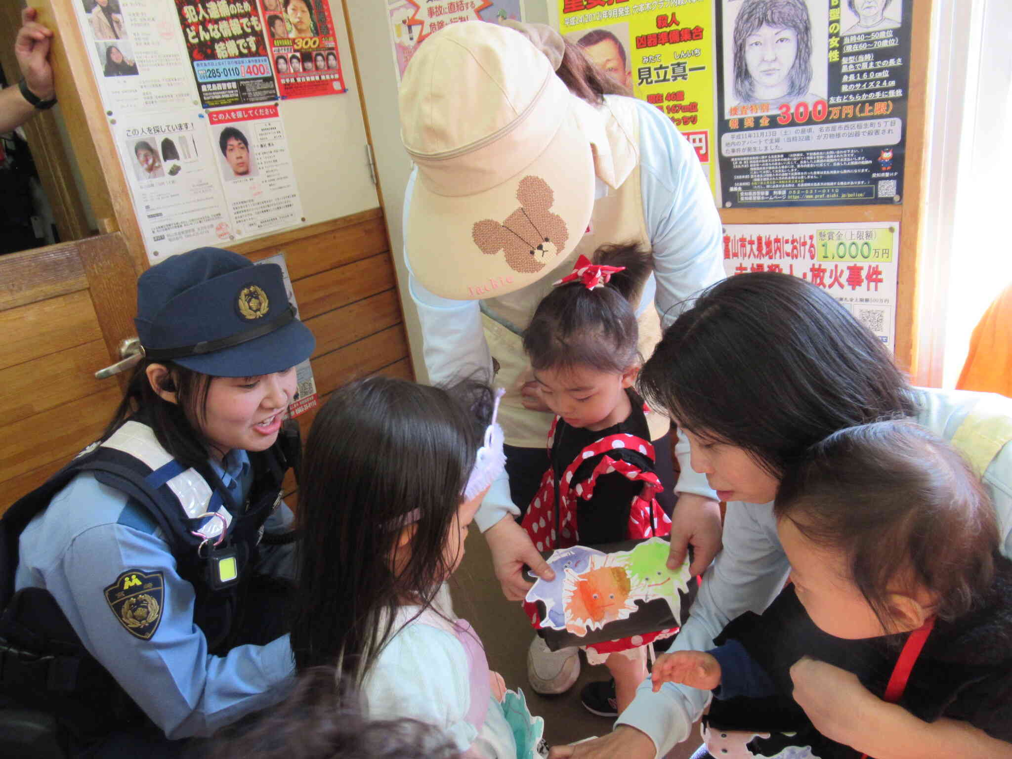 交番のお姉さんからも♡