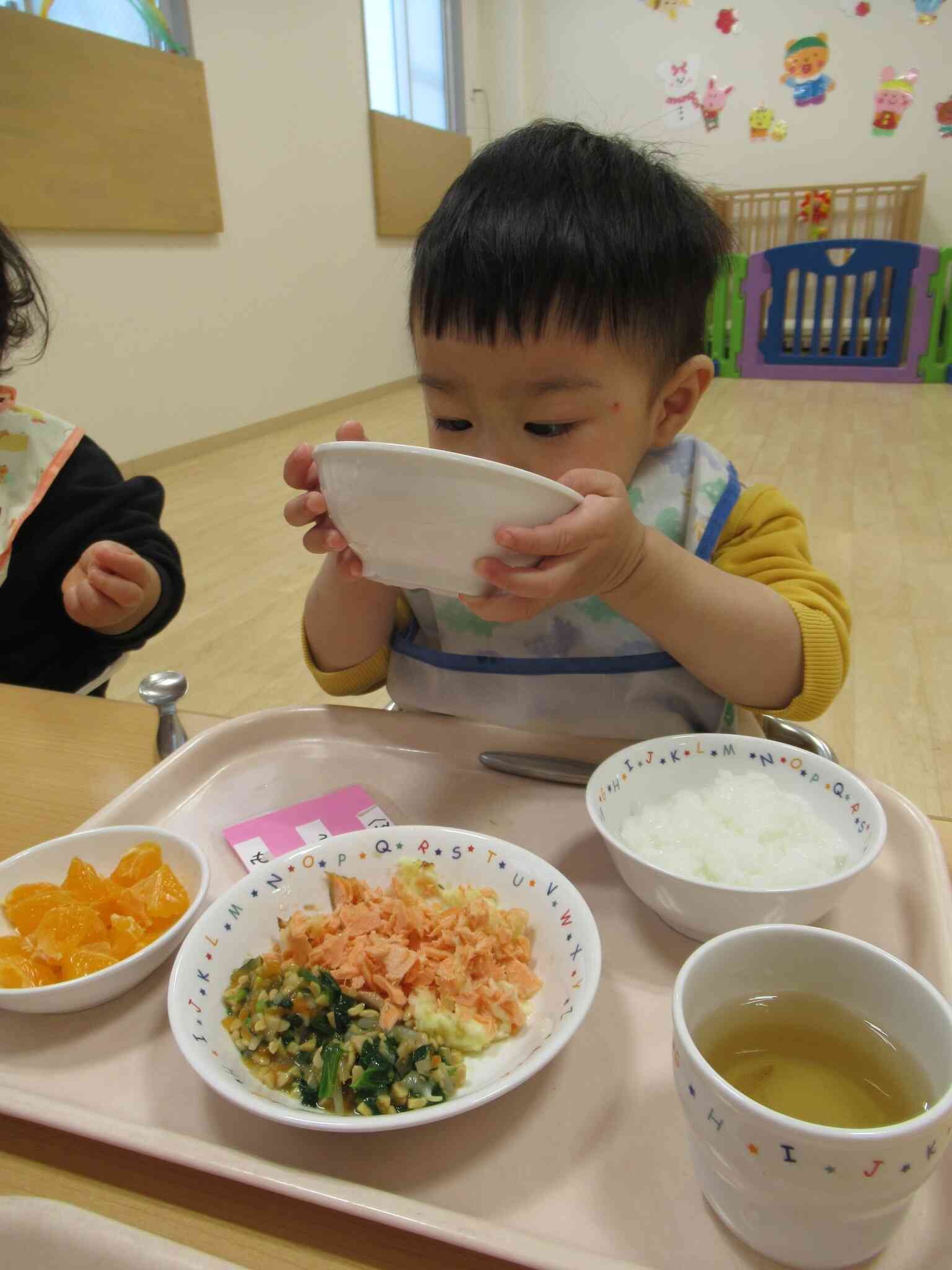 まずは大すきなお味噌汁から♡