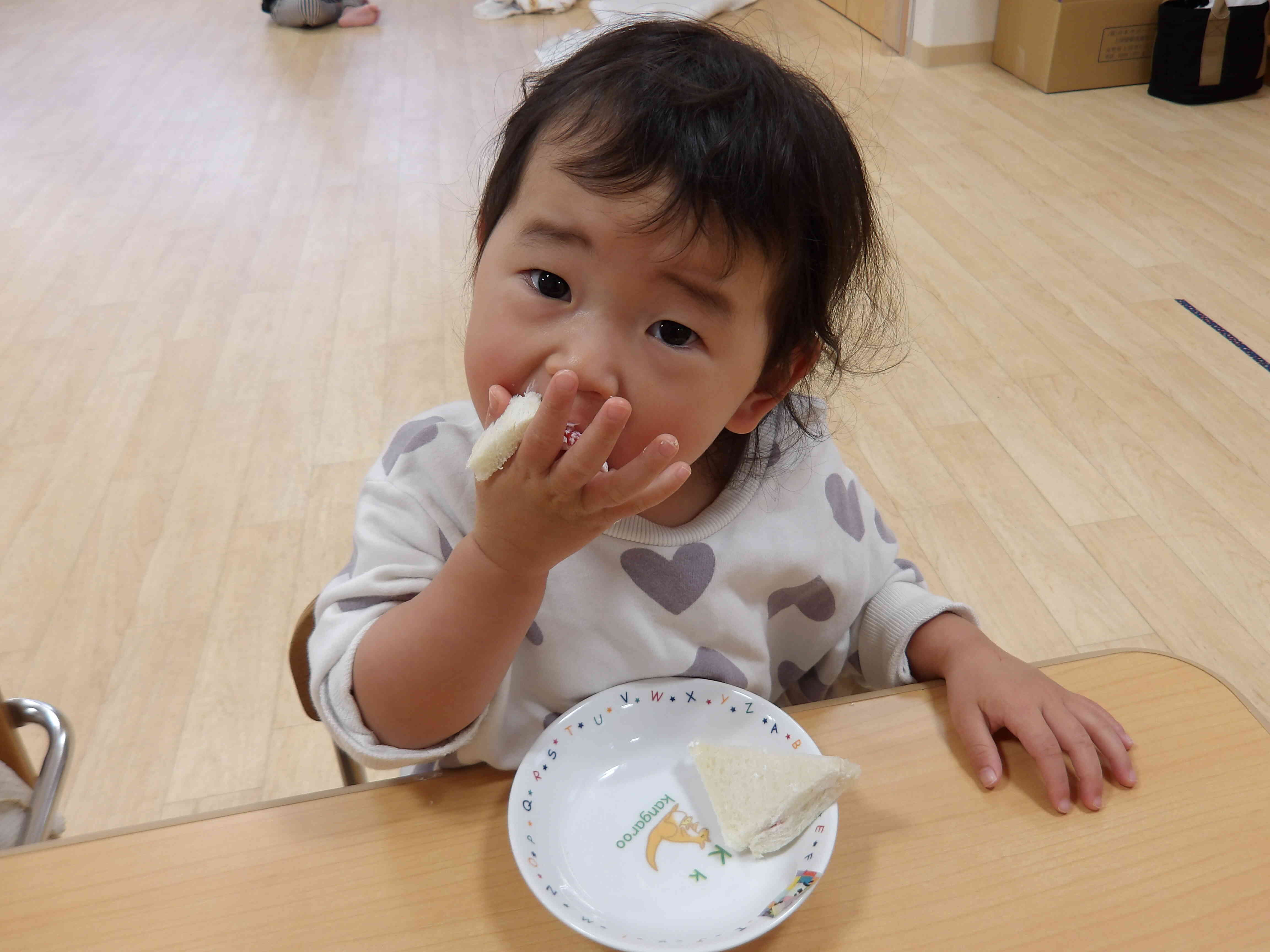 手にもクリームついちゃった！！