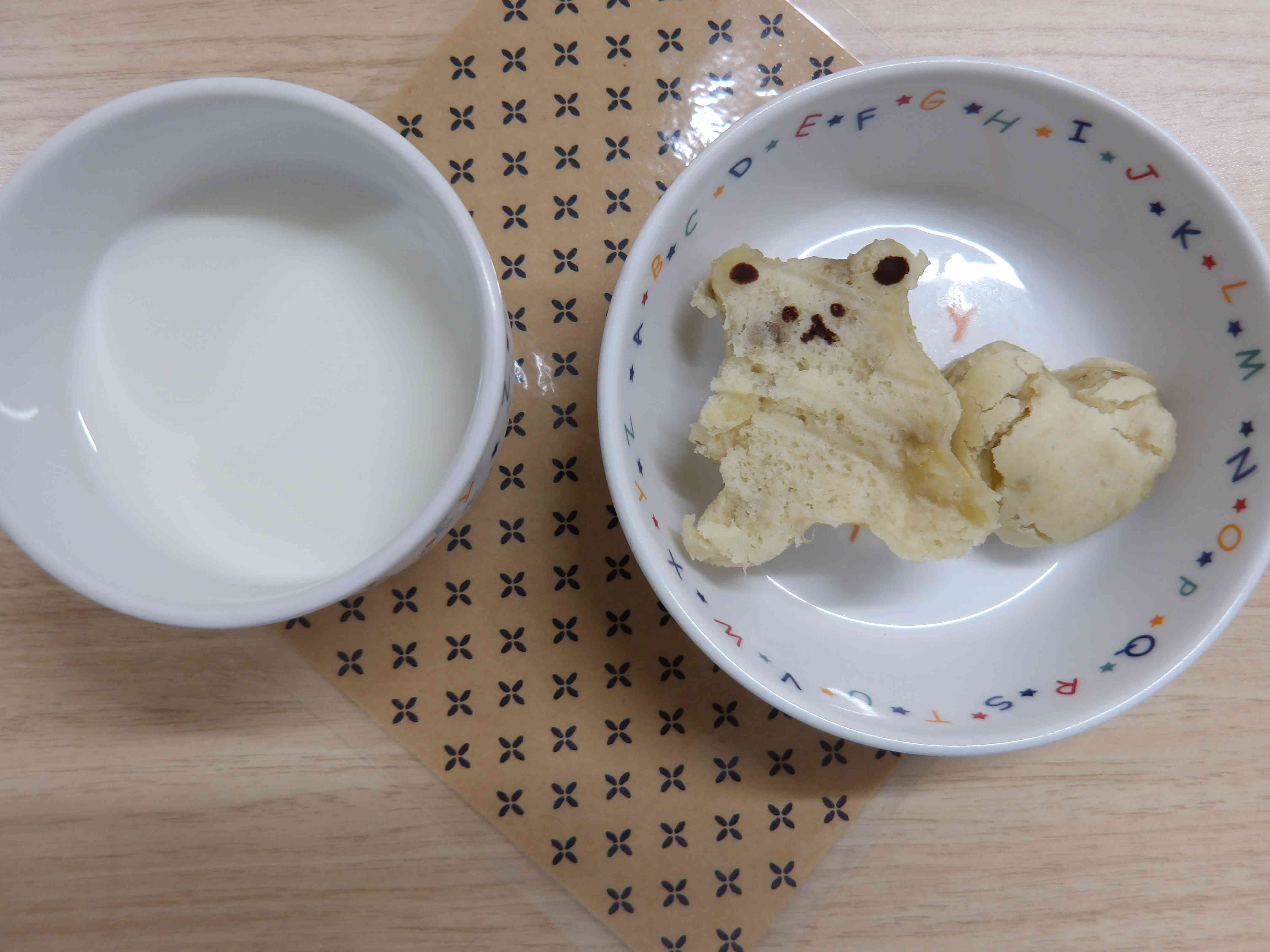 4月8日(水)　おやつ