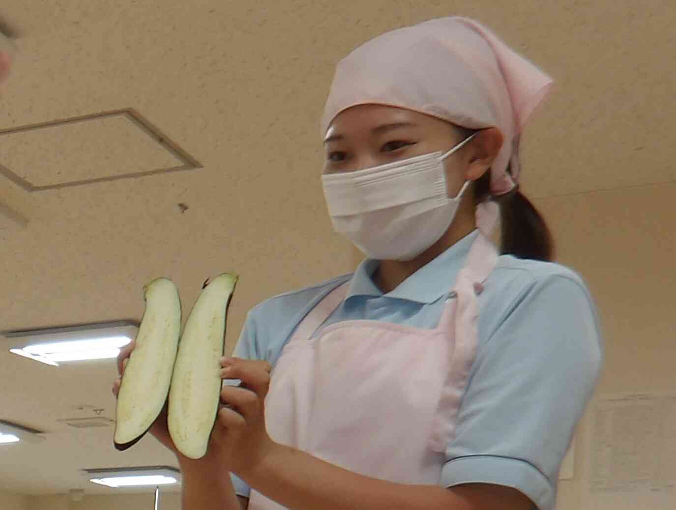 栄養士の先生が断面を見せてくれたよ！