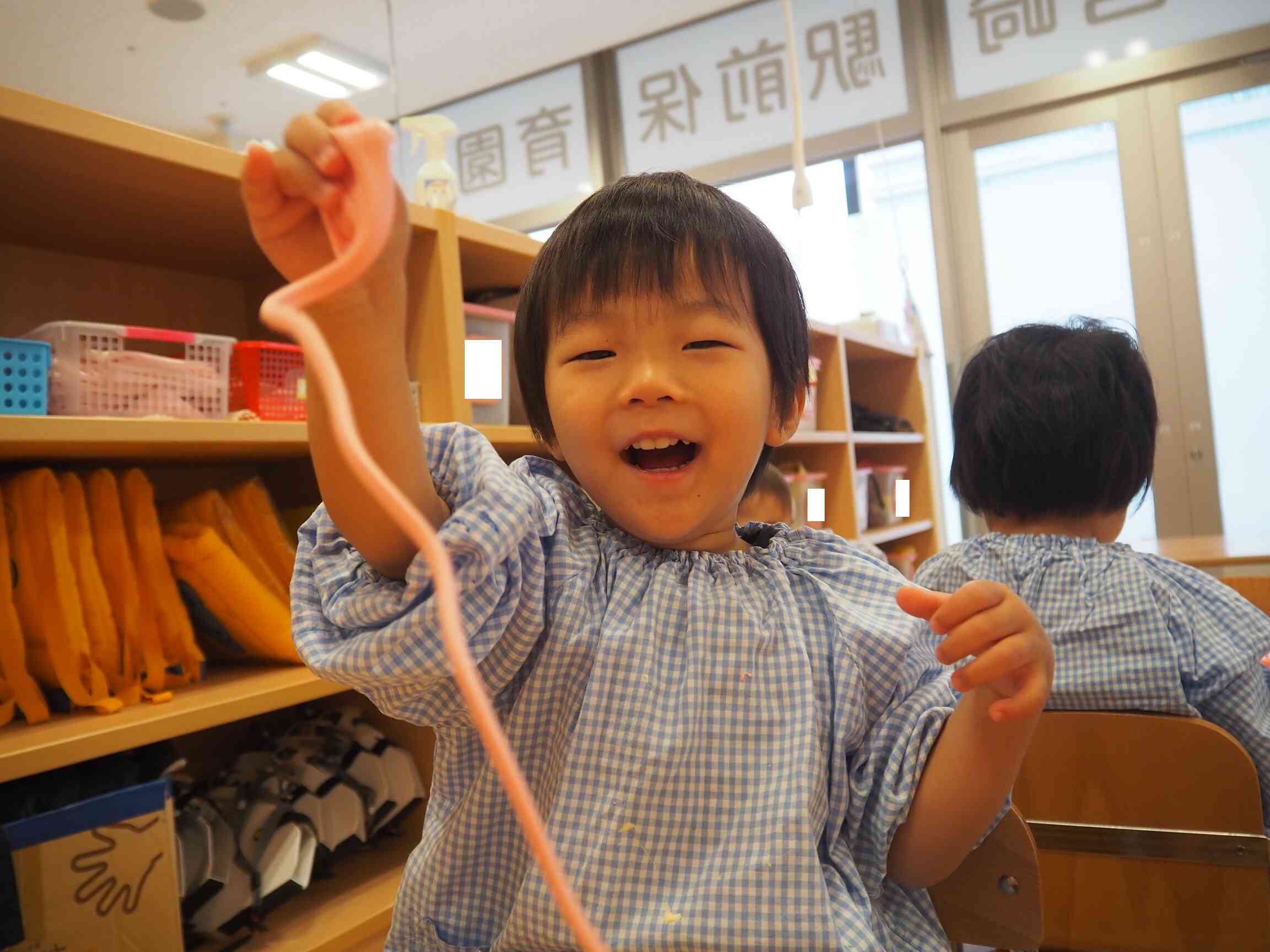 伸びーる！スライム遊び！！