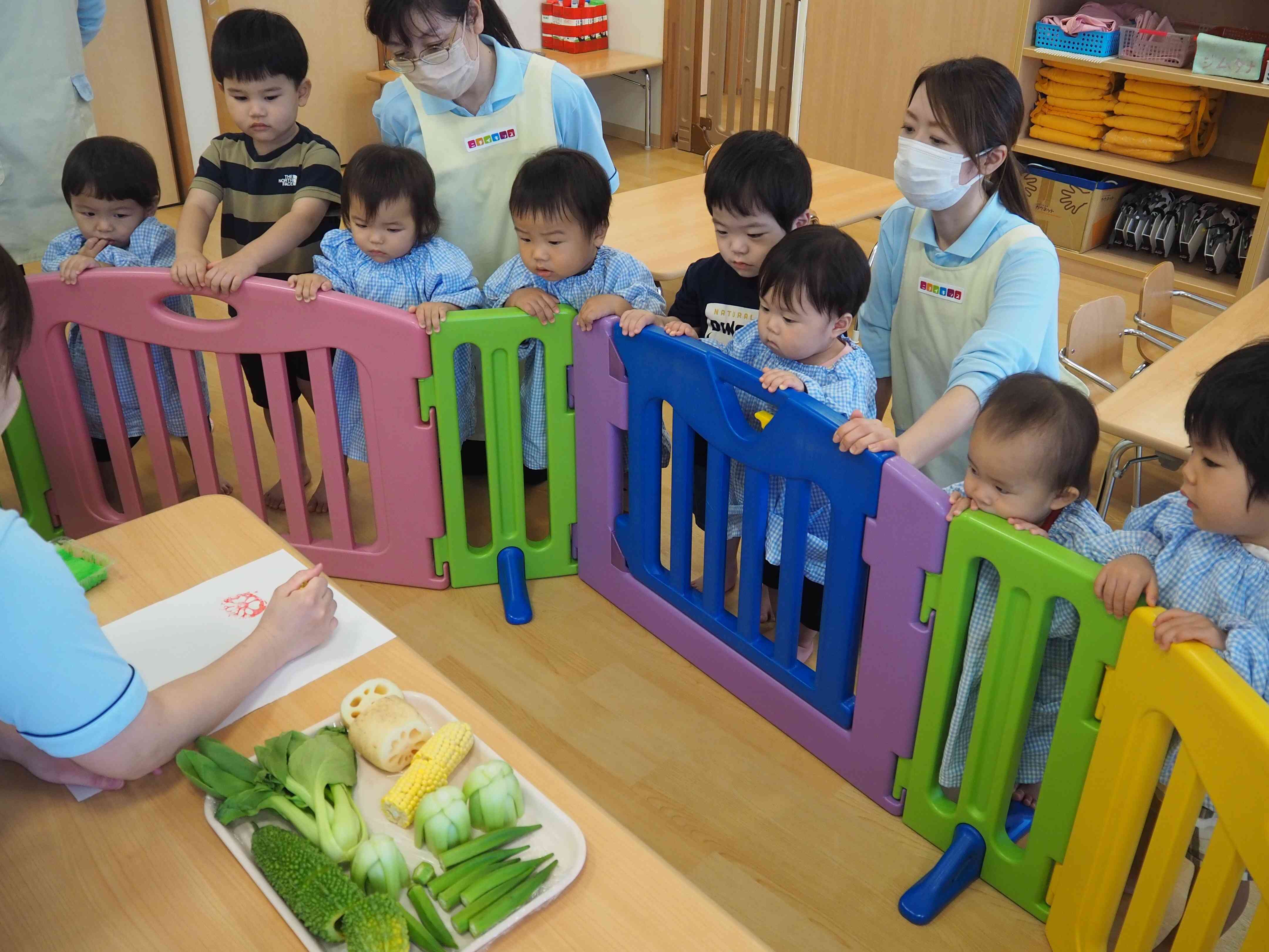 8月食育　野菜スタンプ