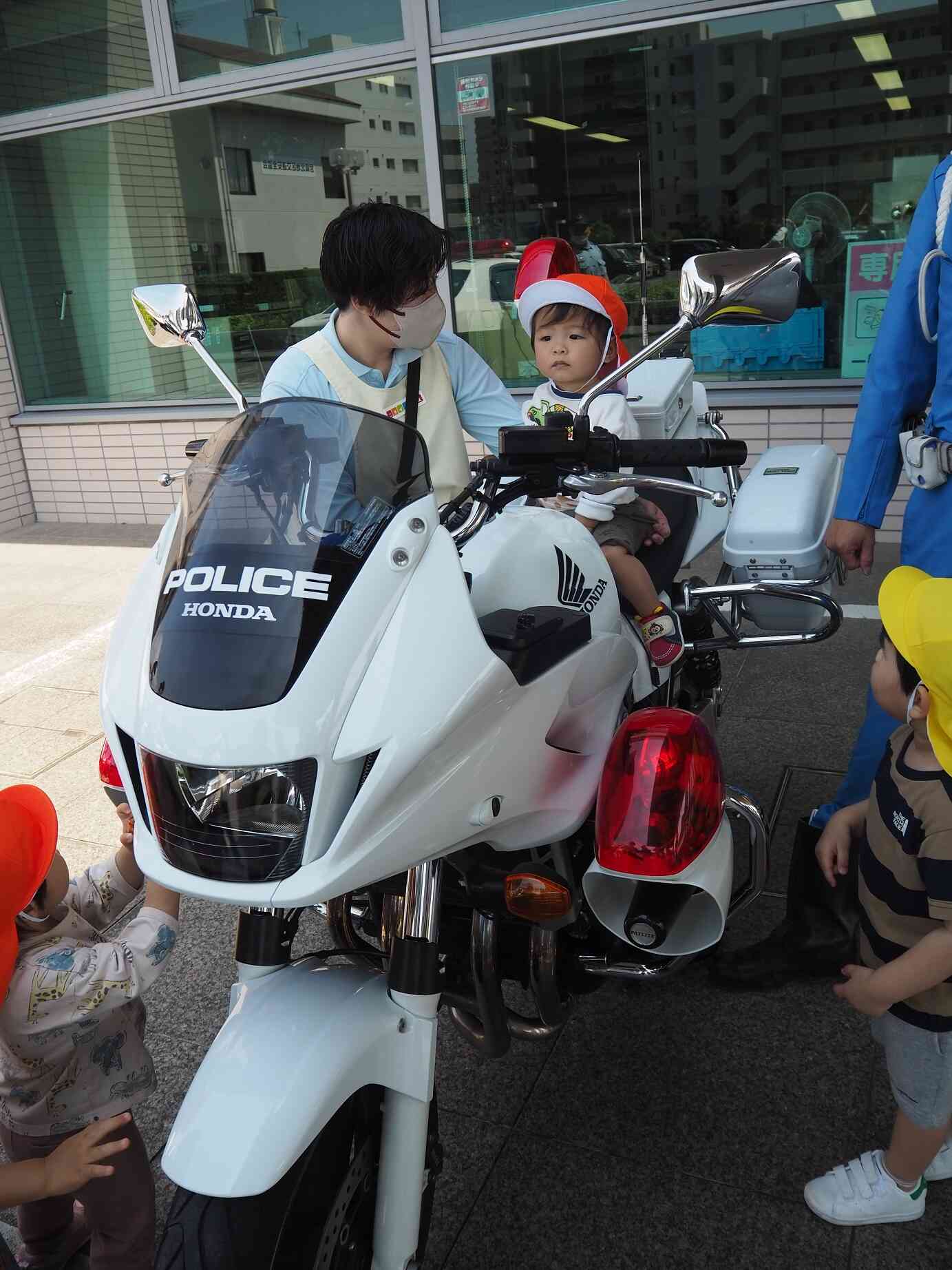 ～パトカー見学～