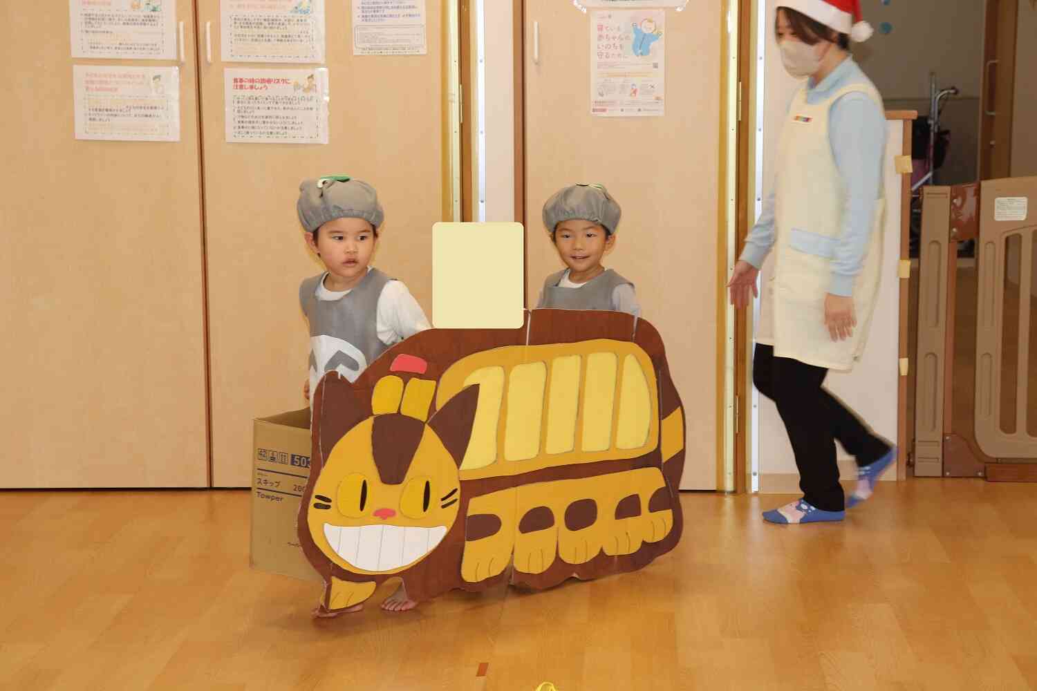 ネコバスで登場です！