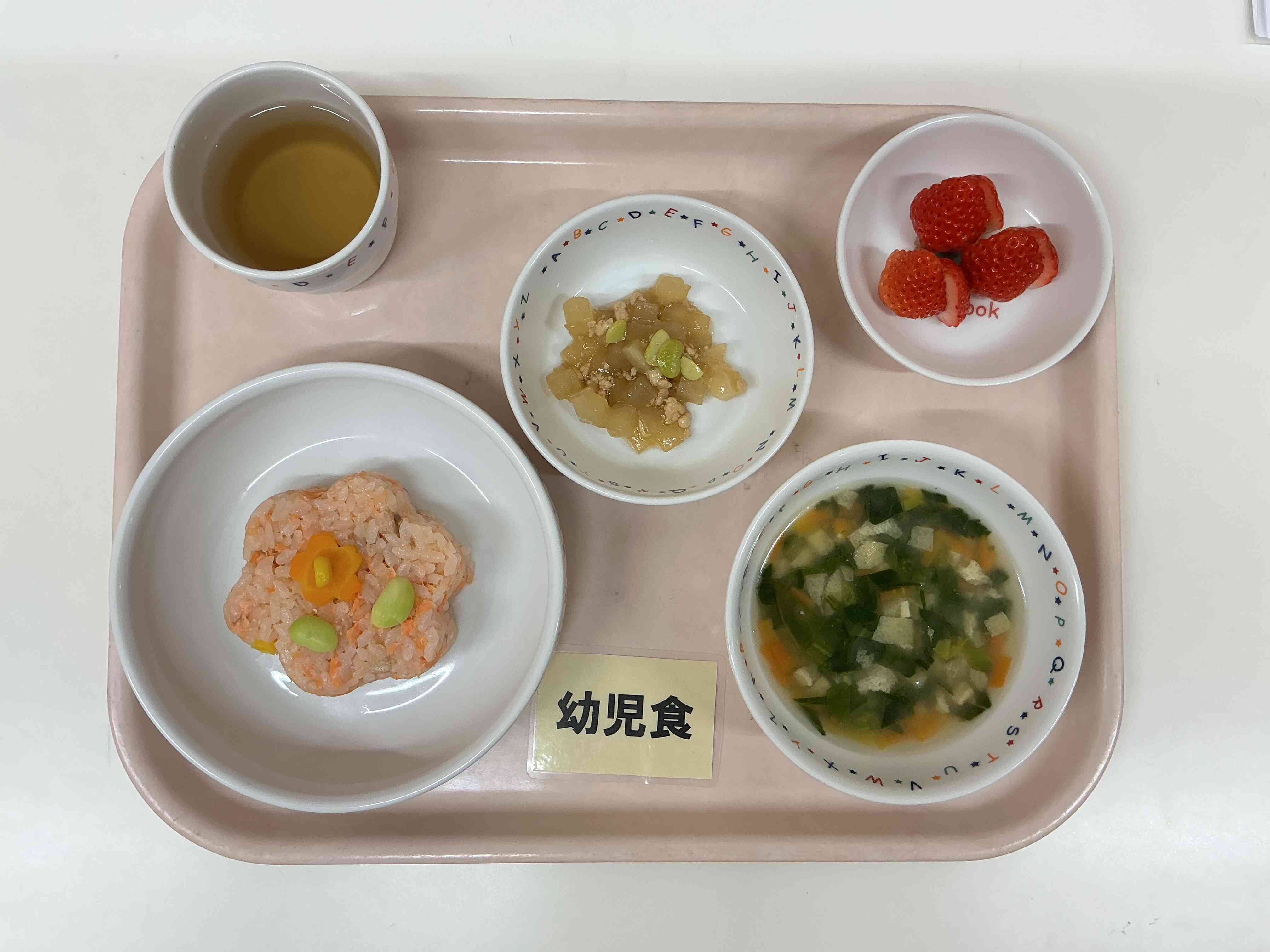 ３月３日　ひな祭り給食