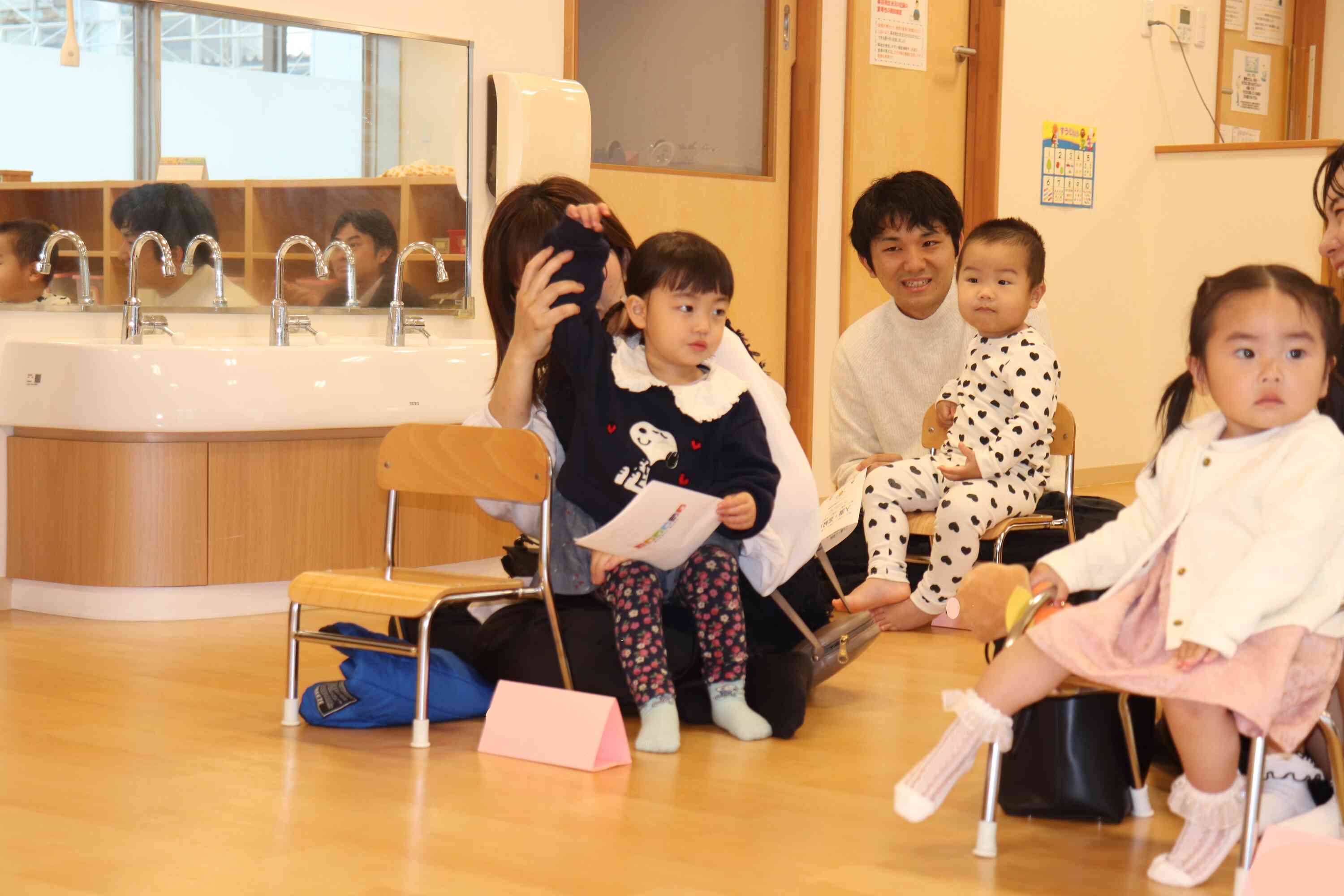 ドキドキしながらもお母さんと一緒に返事ができました！