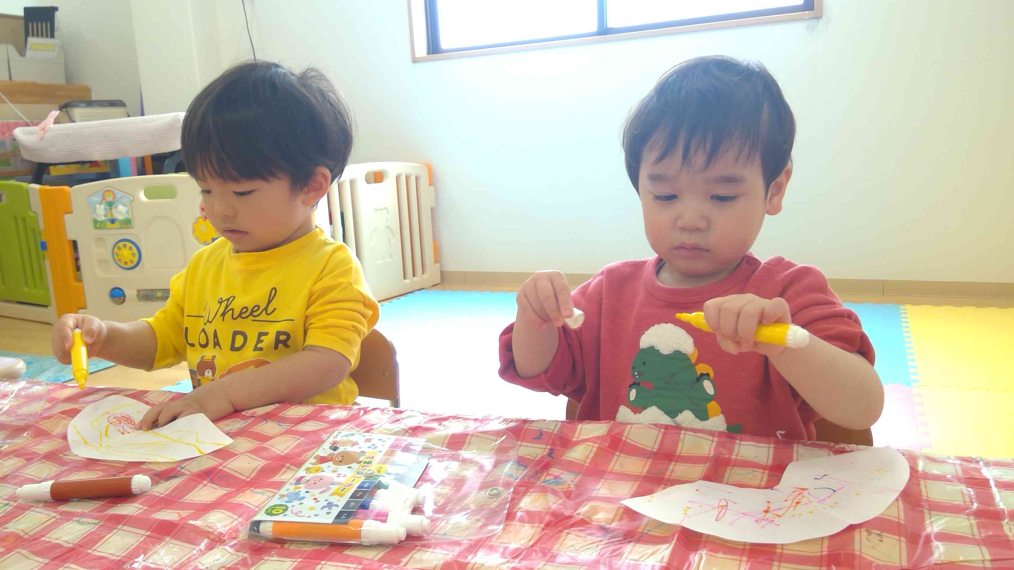 何を描こうかな?