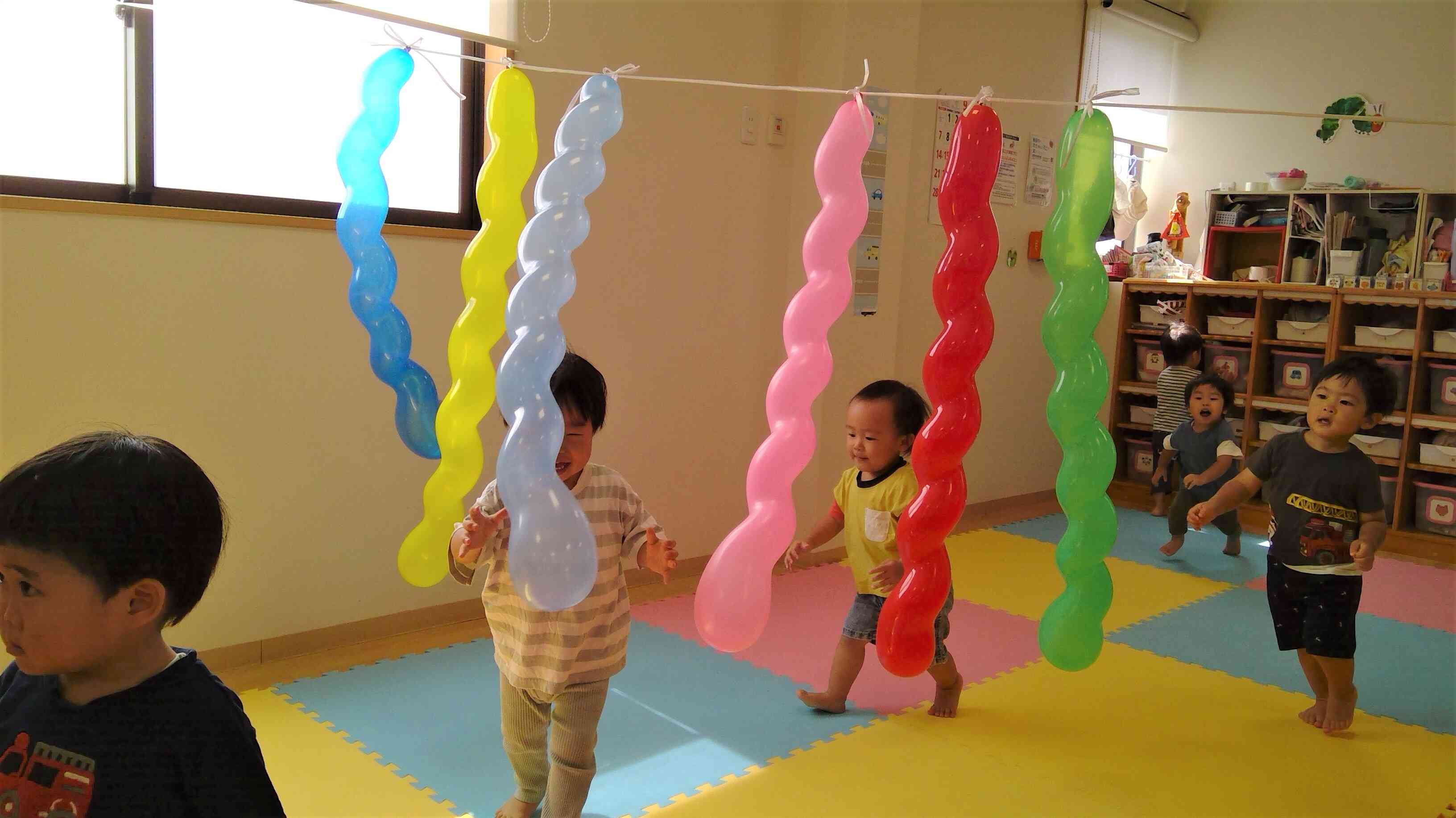 グネグネ風船だー！