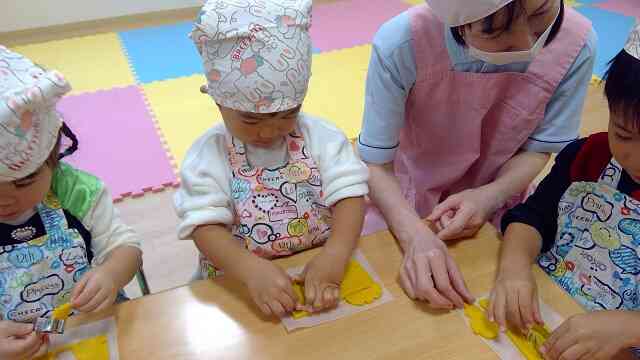 今日のおやつは、、、。