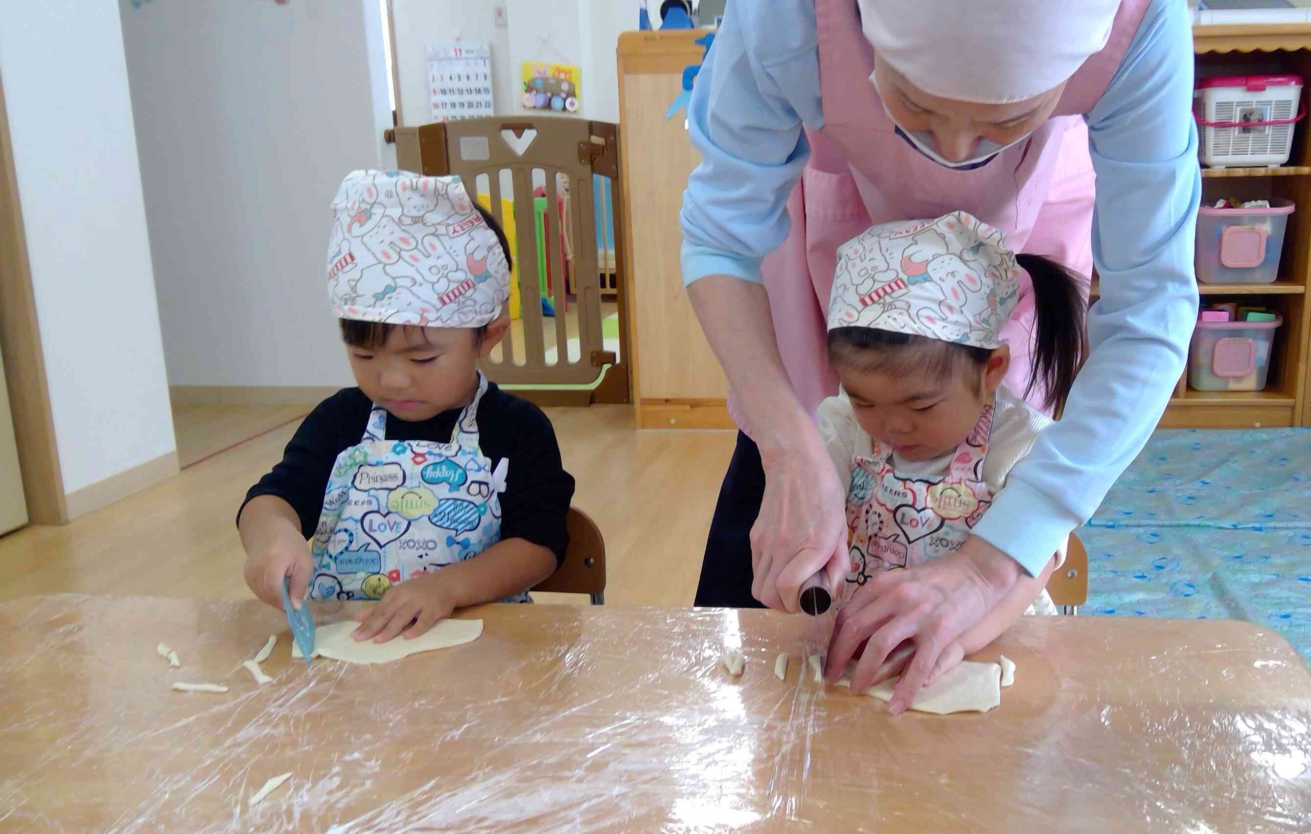 うどんを切ってみよう。