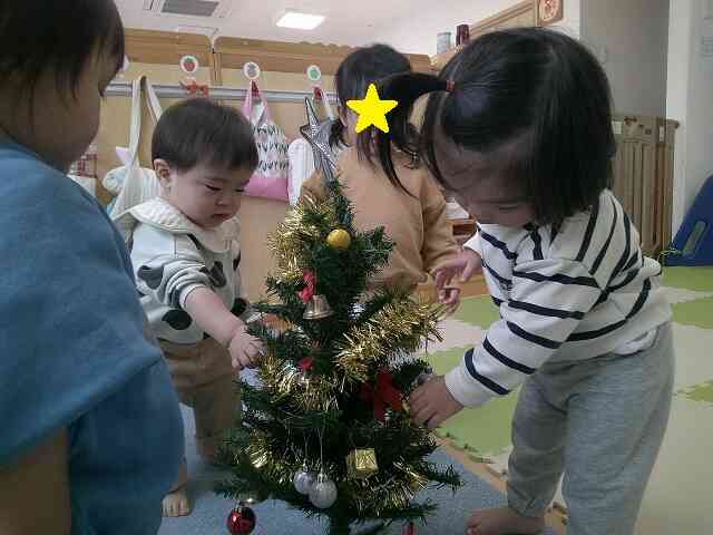 クリスマスの飾りつけ