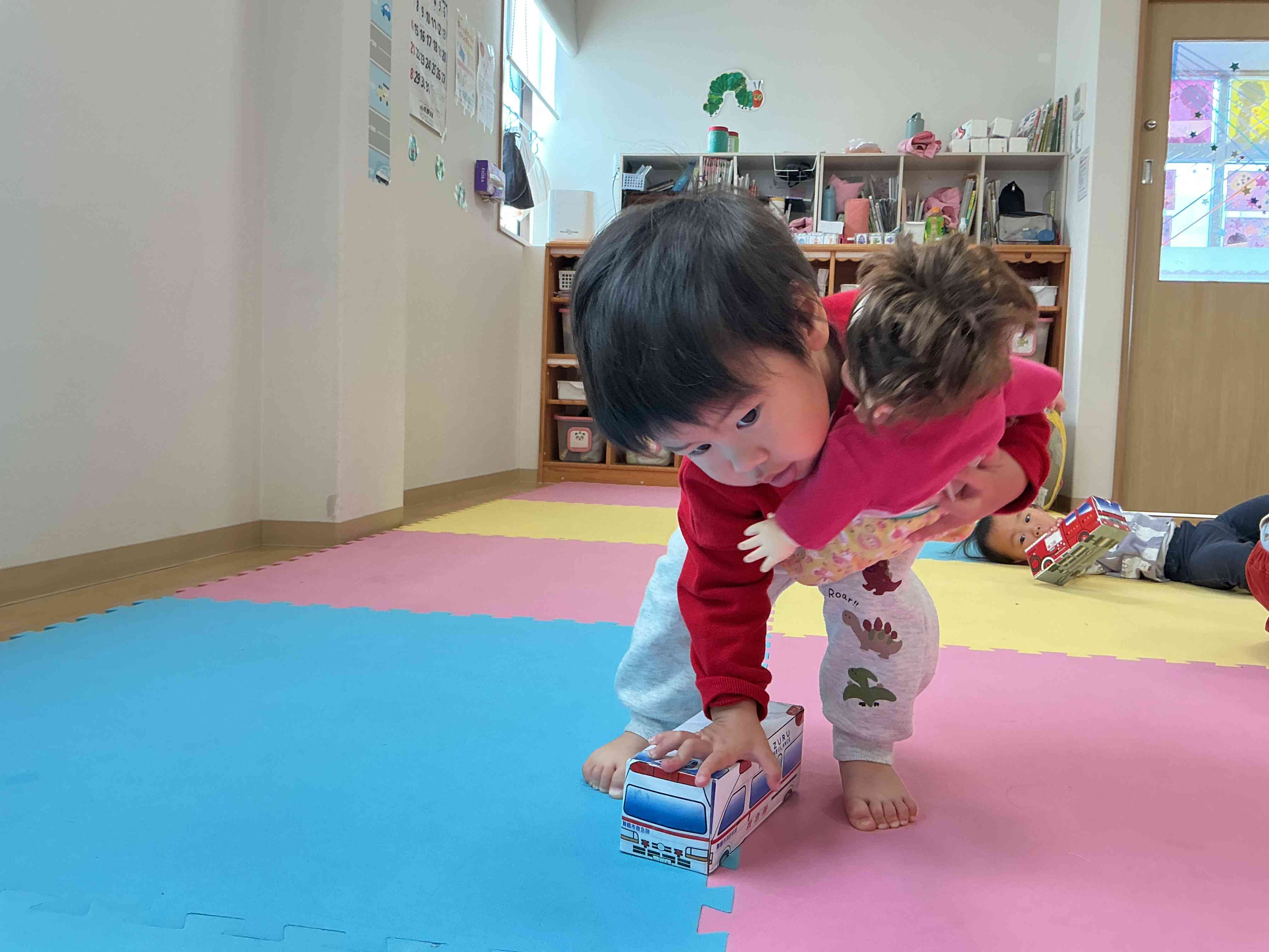赤ちゃんのお世話も救急車の出動も大事な仕事