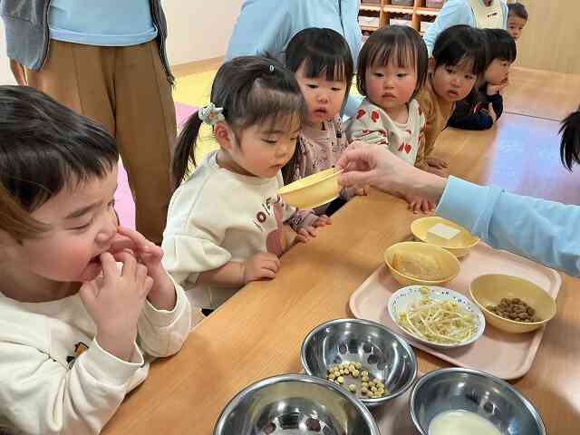 大豆からできる食べ物を見てみよう！