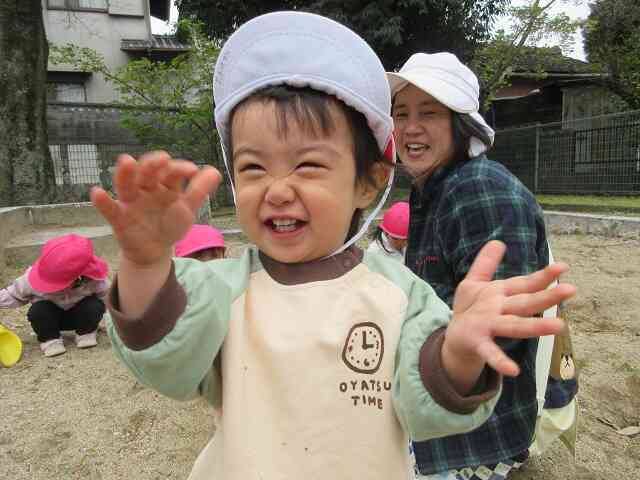 砂場遊び楽しいね♪