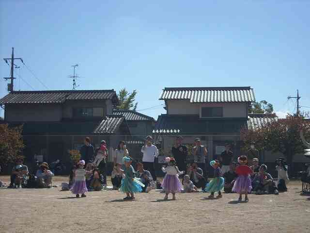 可愛いダンス♪