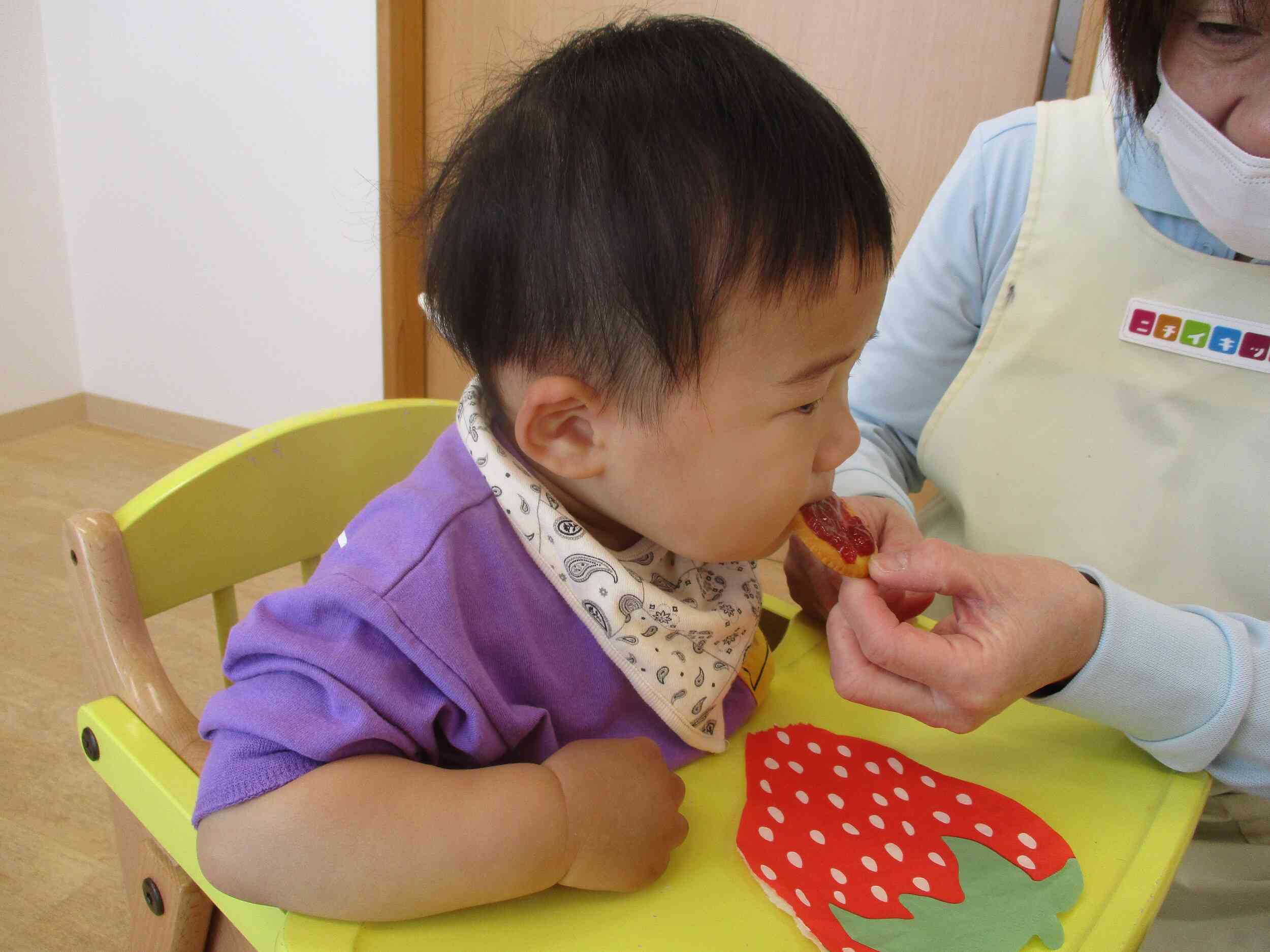 食育（いちご）。