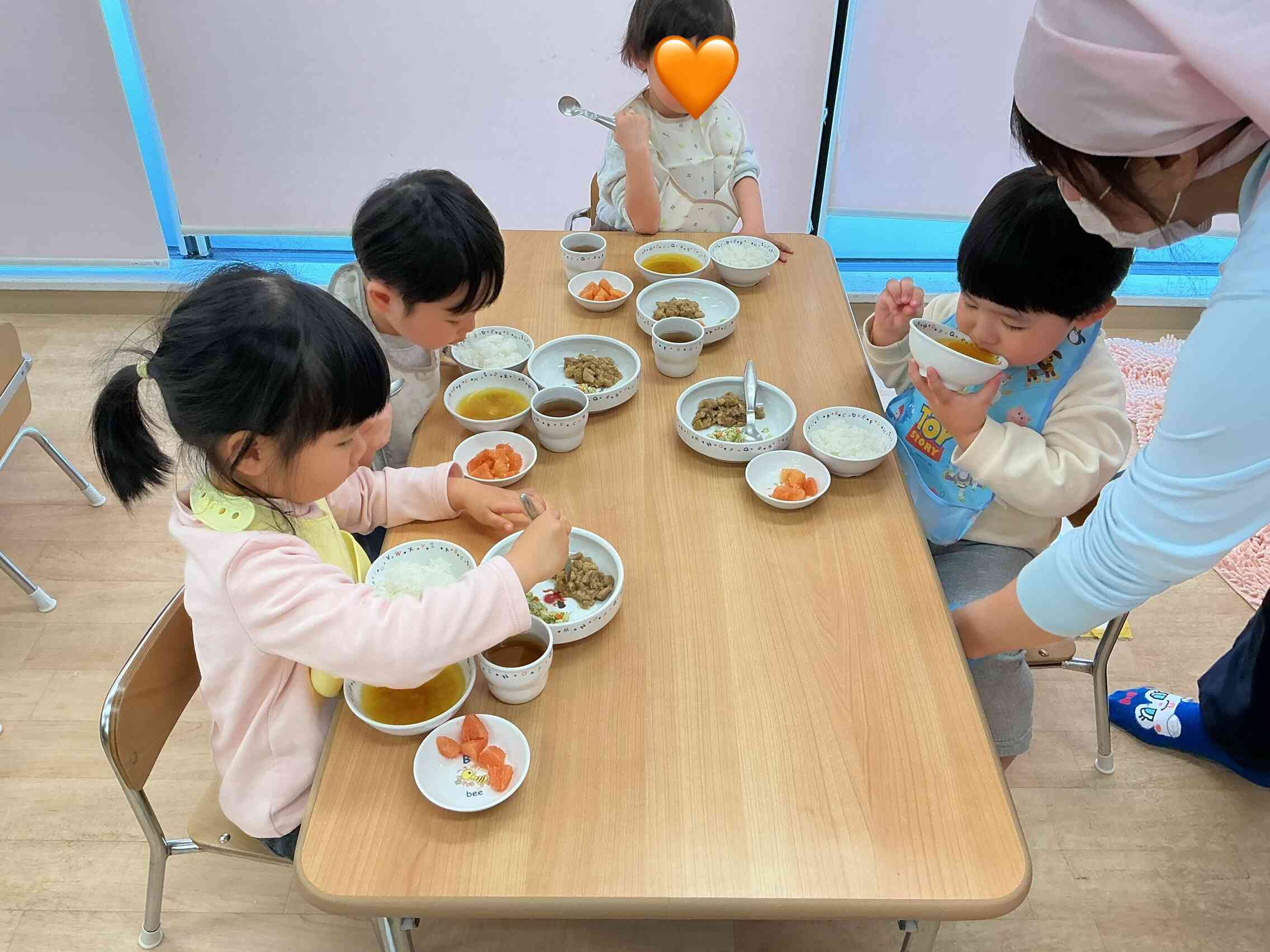 キャベツのお味噌汁おいしい〜