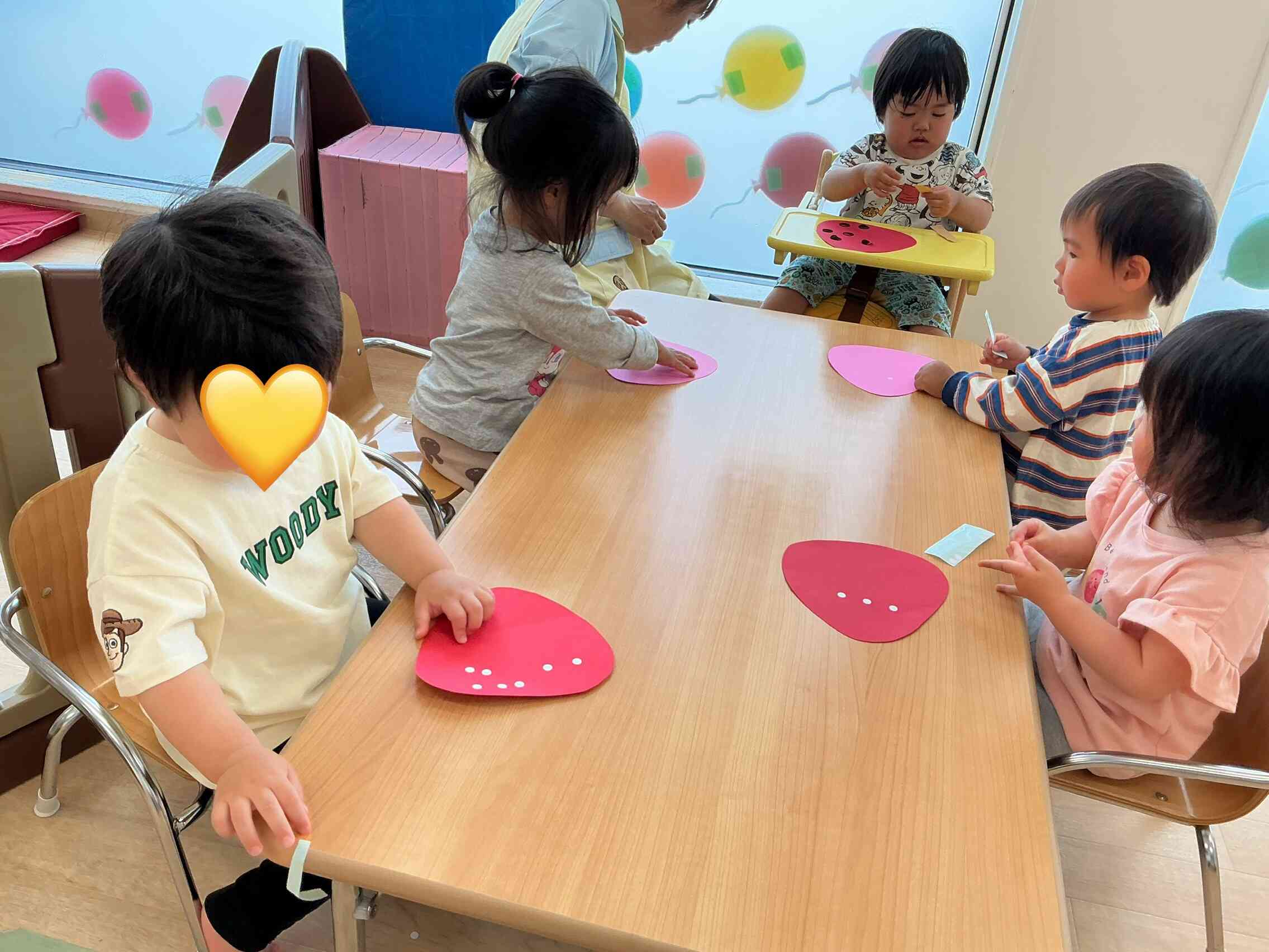 シールいっぱい貼ったよ‼︎
