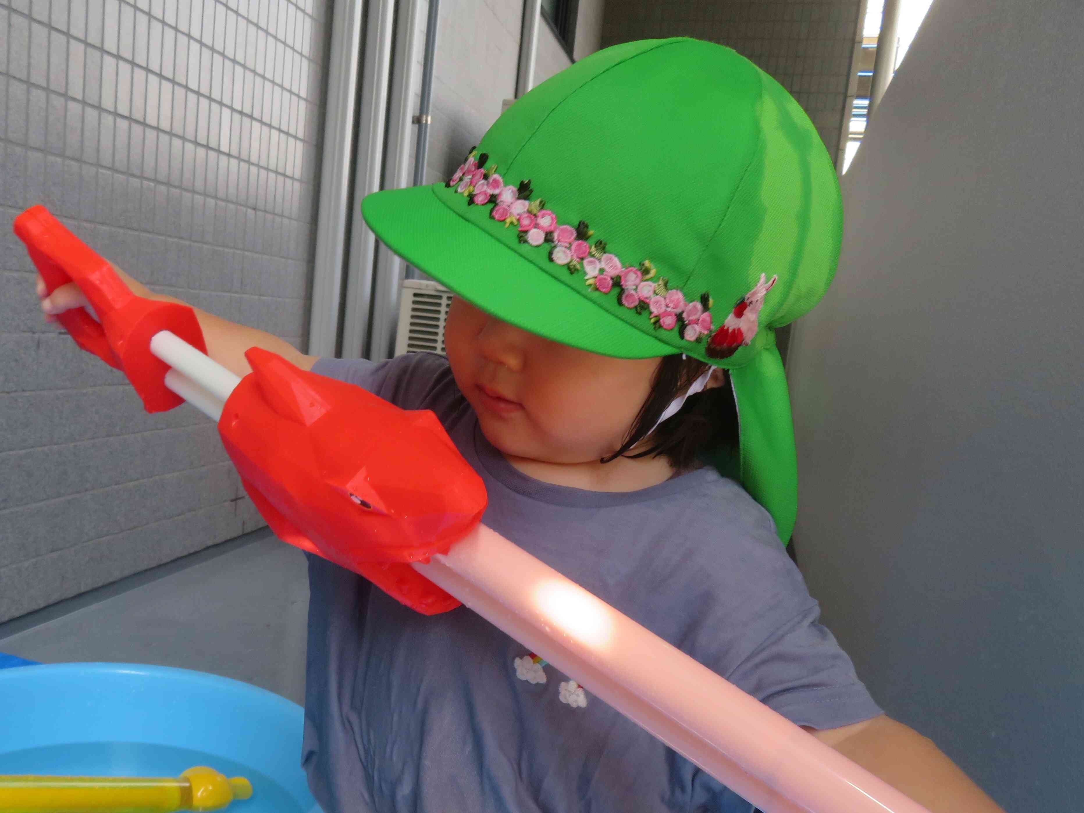 大きな水鉄砲！！