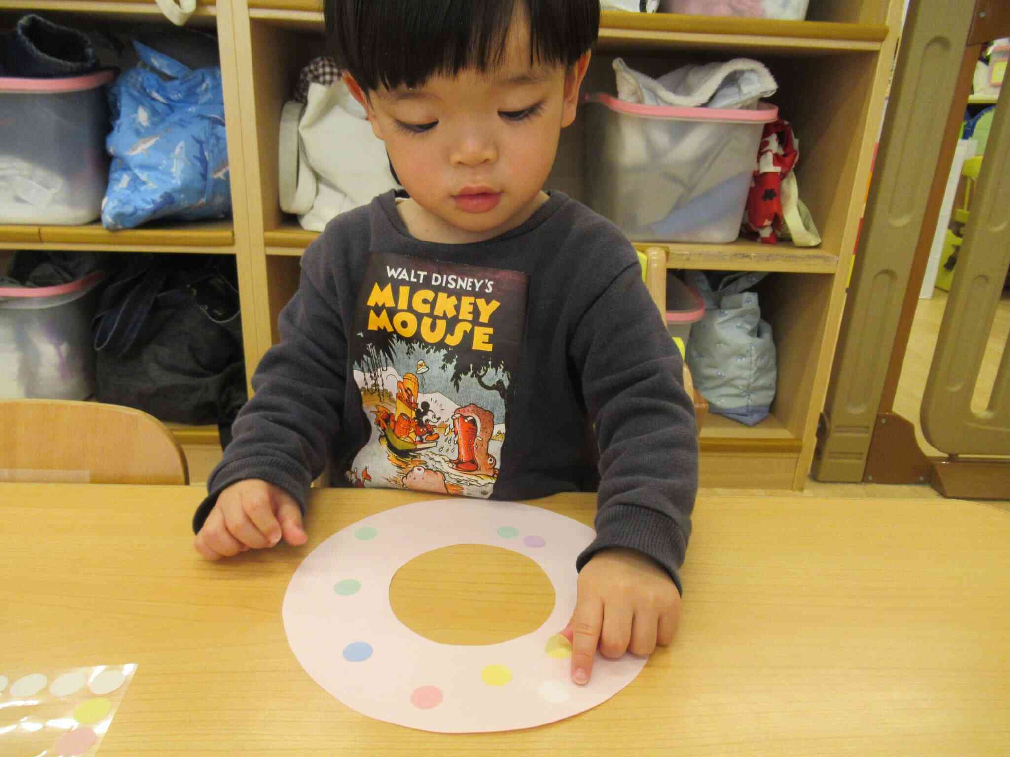 シールもぺたっ