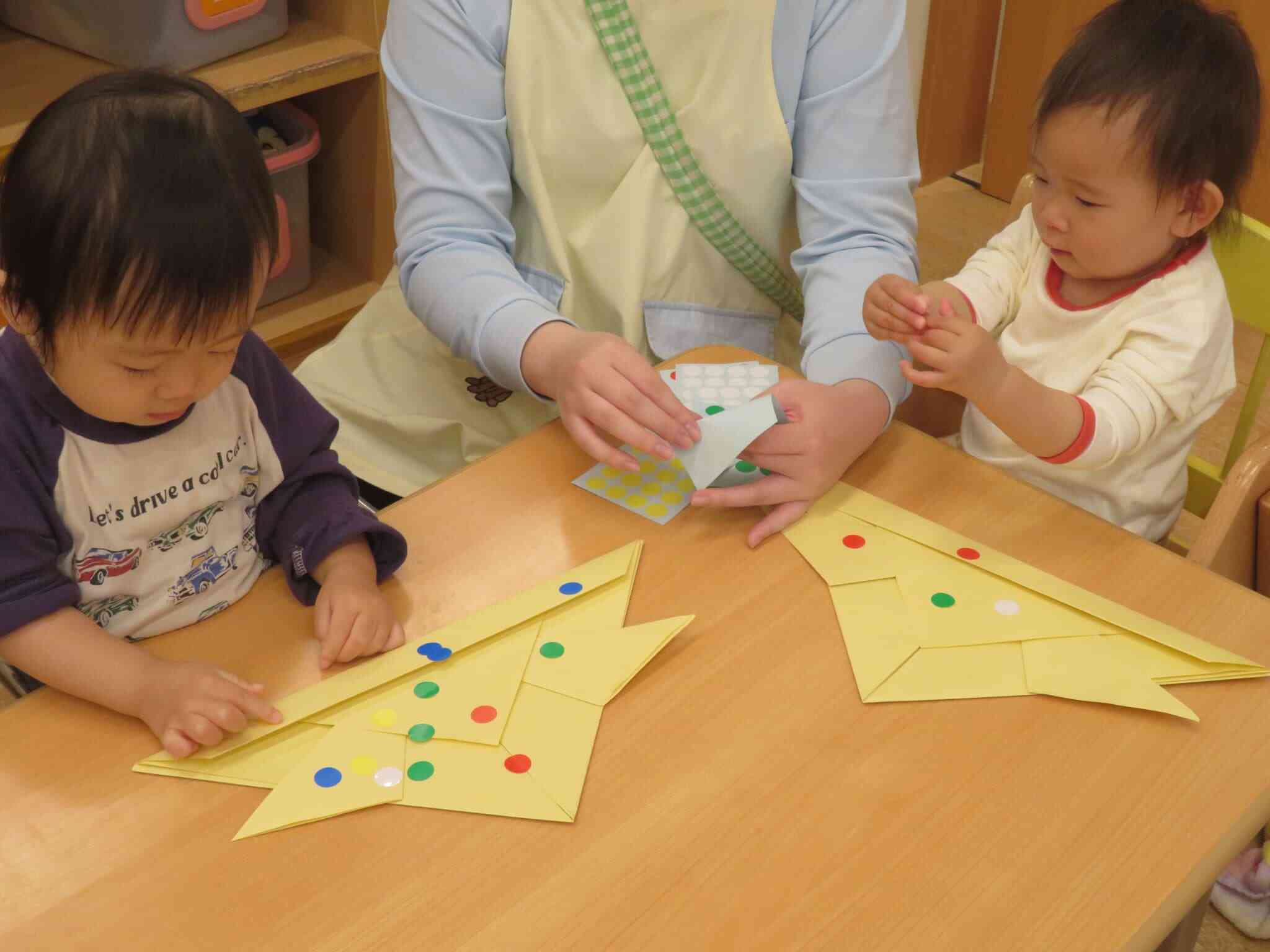 子どもの日を祝う会～かぶと作り～