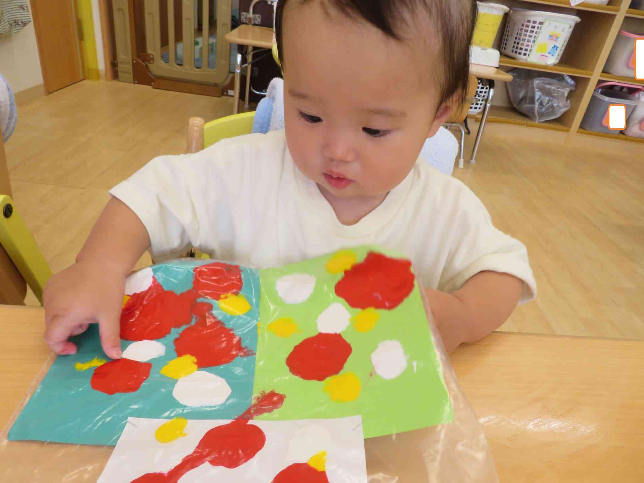 ☆ひよこ組☆５月製作 あおむし＆室内遊び