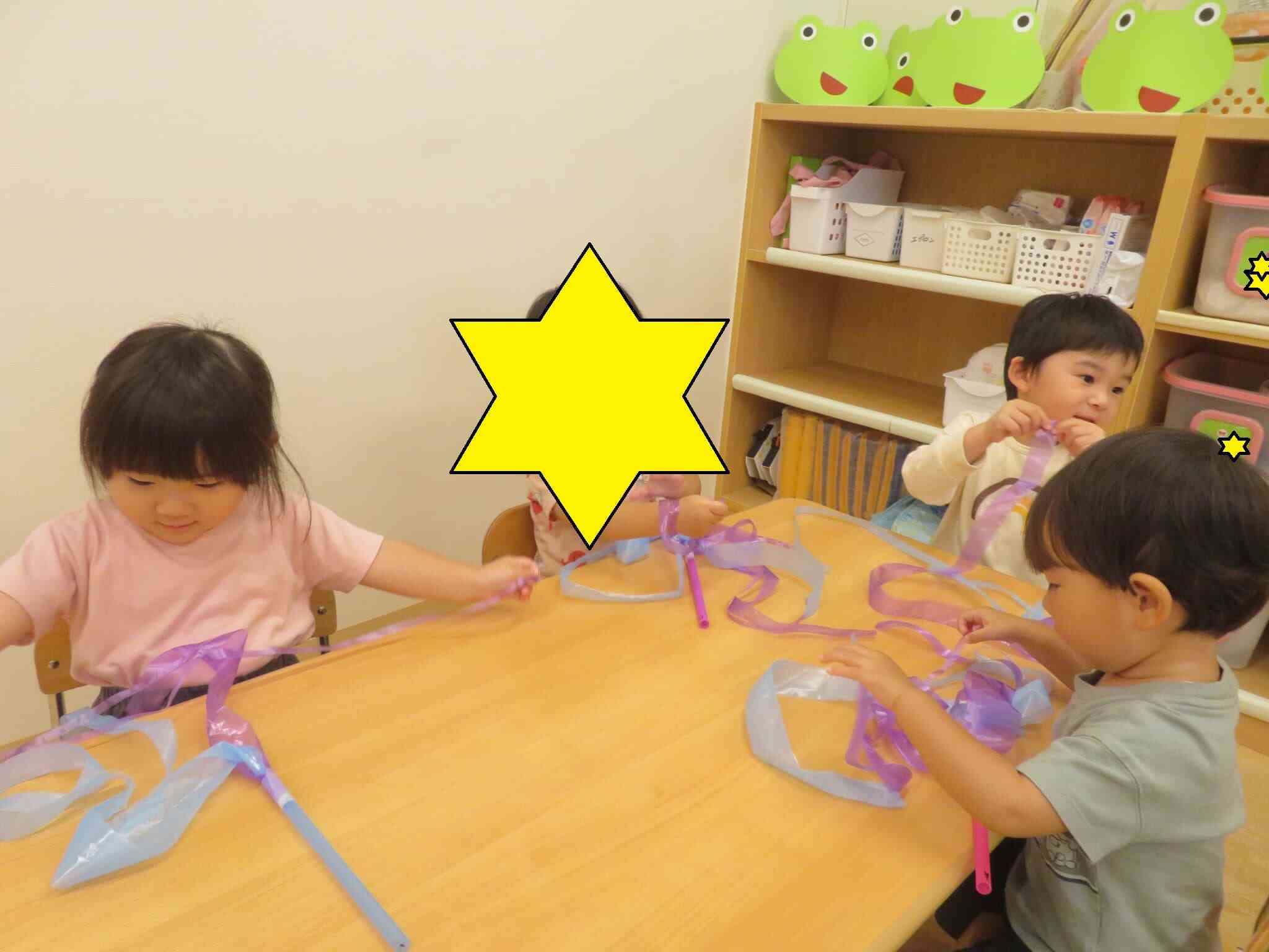 梅雨の製作遊び♪2歳児うさぎ組♪