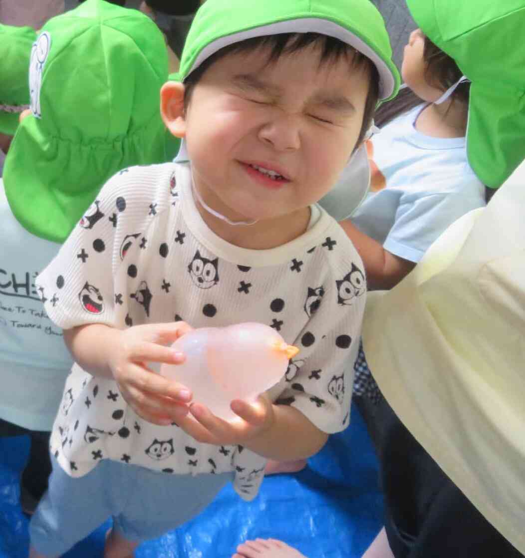 うさぎ組おもいっきり保育☆水風船遊び