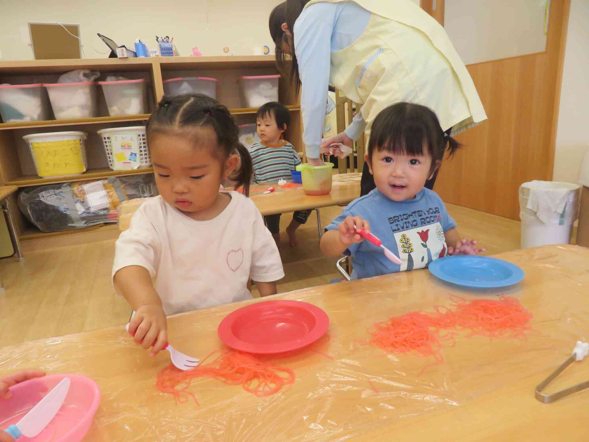 春雨遊びもしました☆