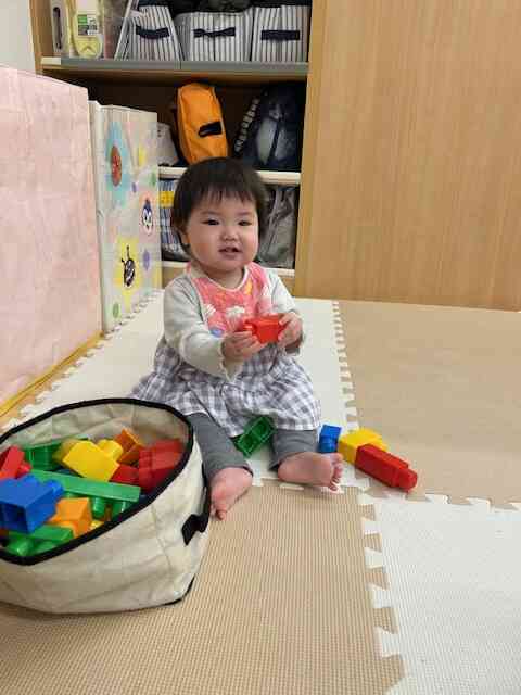 0歳児のお部屋遊びの様子♫
