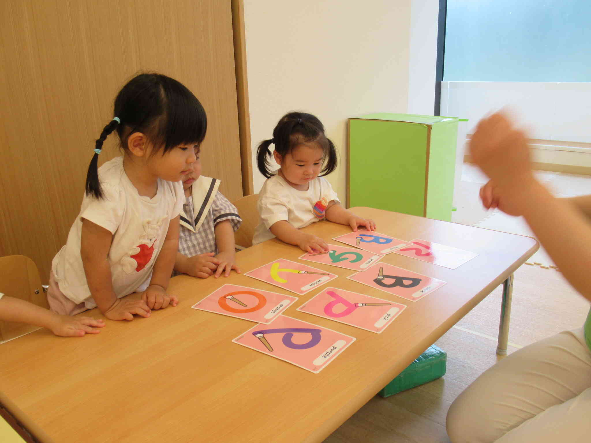 1歳児さん英語レッスンの様子☆彡
